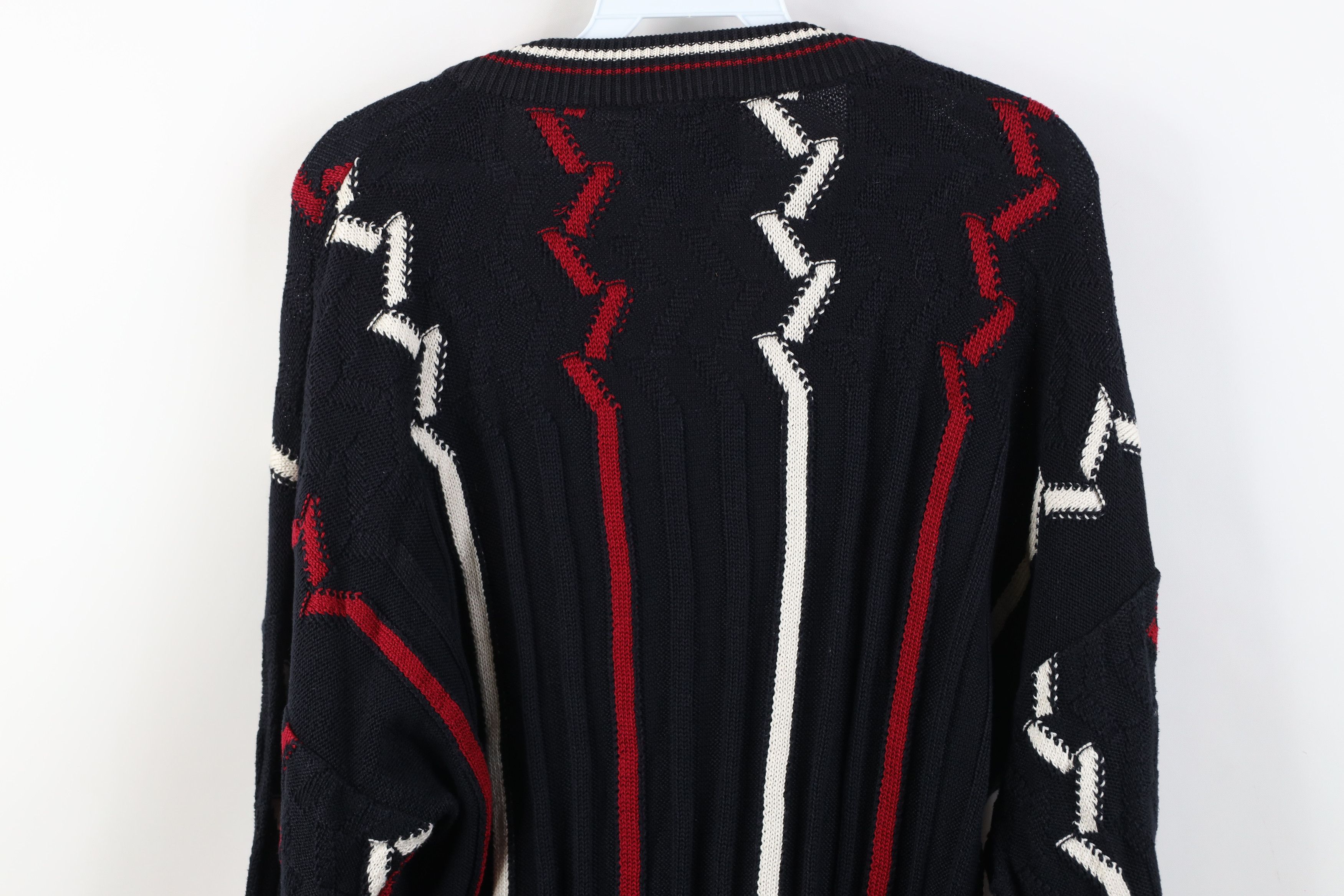 Vintage Vintage 90s Burberry Golf Knit Dapper V-Neck Sweater USA Size US L / EU 52-54 / 3 - 12 Thumbnail