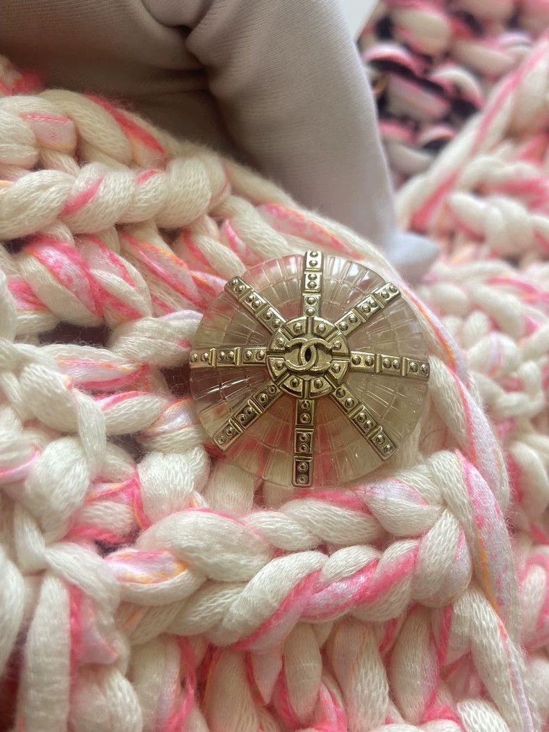 Chanel Chanel 20 Rooftop Series Pink and Black Cardigan Jacket Th Size XXS / US 00 / IT 34 - 5 Thumbnail