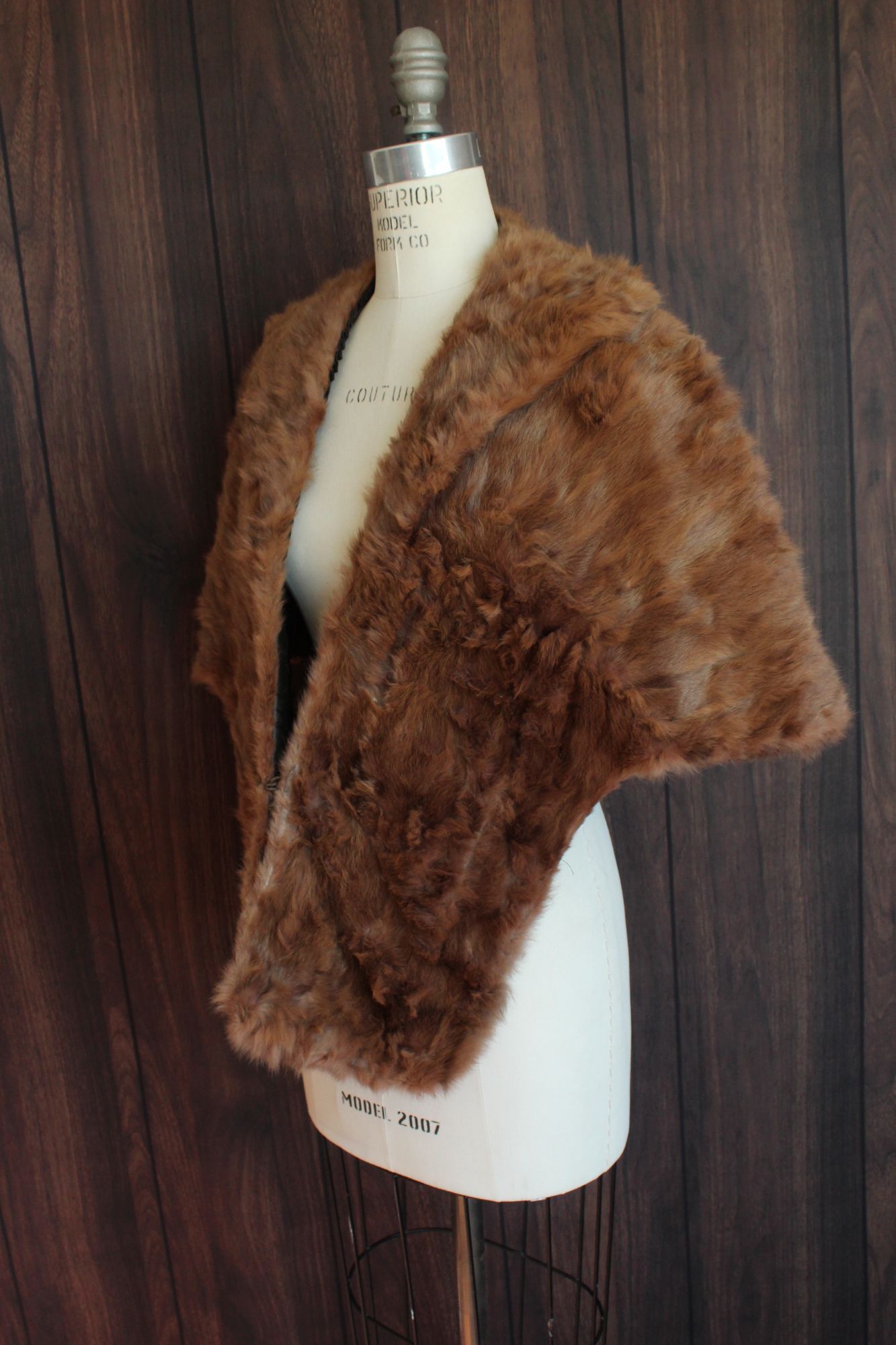 Vintage Vintage 1950s Fur Wrap, Formal Evening Shawl Size ONE SIZE - 7 Thumbnail