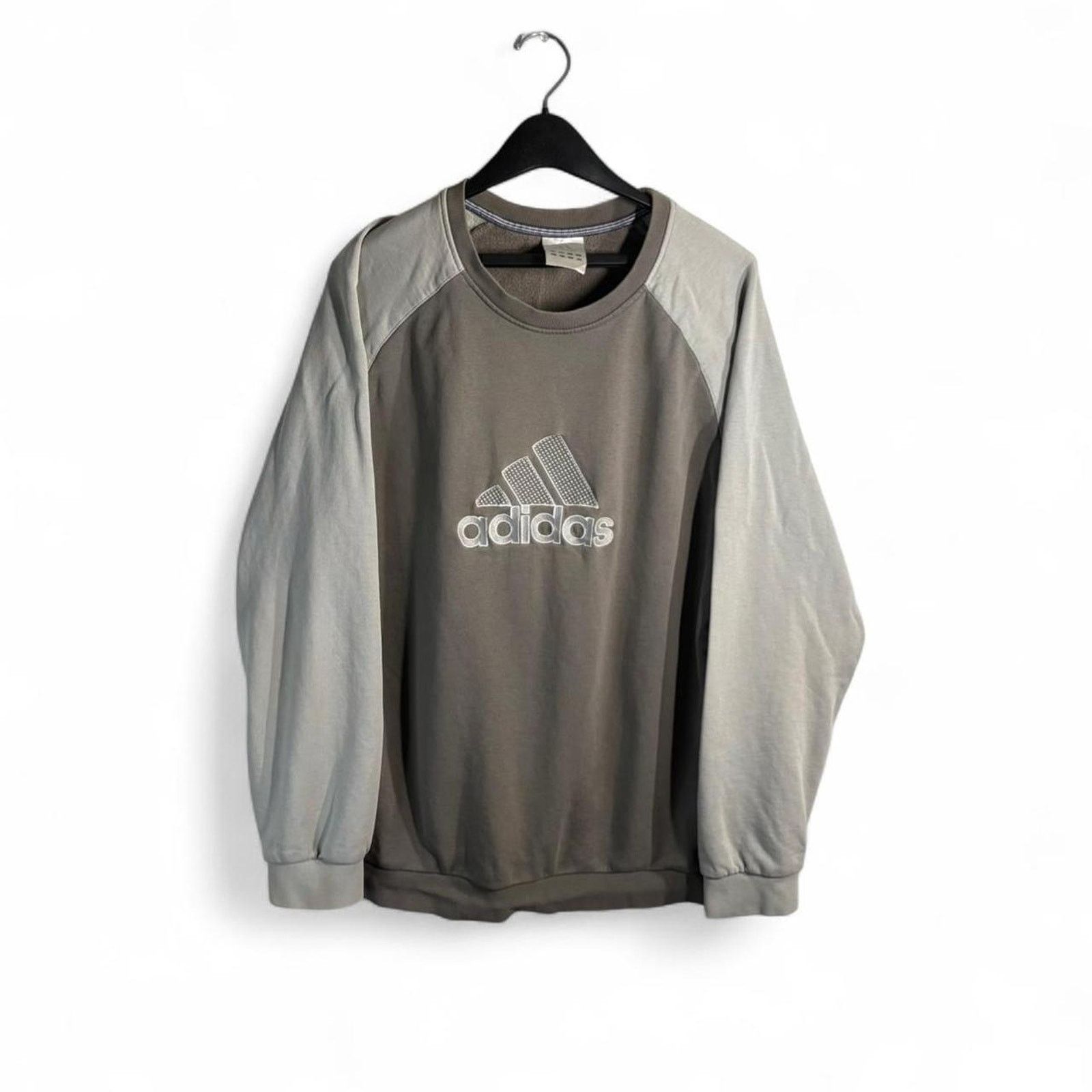Adidas Vintage adidas brown crewneck sweatshirt embroidered logo Size US M / EU 48-50 / 2 - 1 Thumbnail