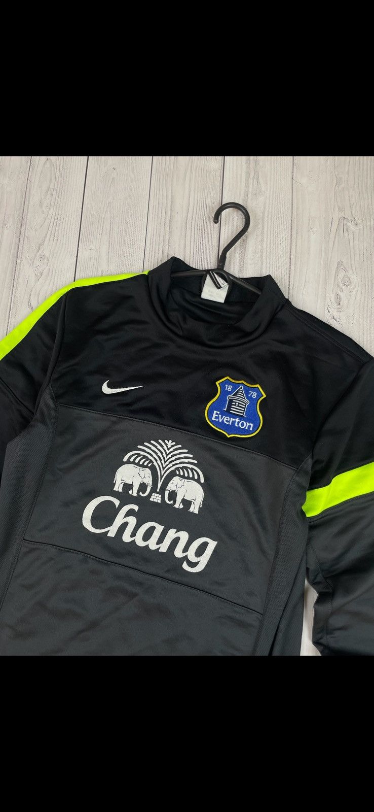 Nike Vintage nike Everton soccer sweatshirt size M rare Size US M / EU 48-50 / 2 - 3 Thumbnail