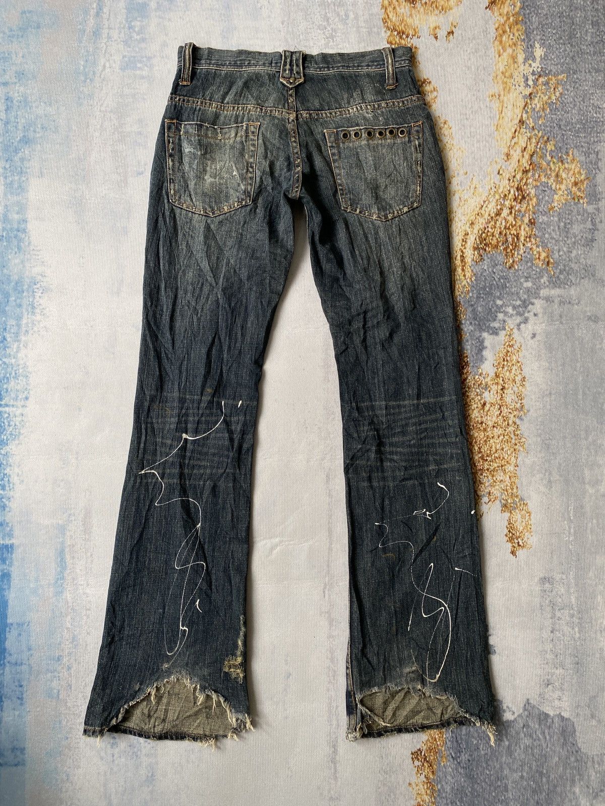 If Six Was Nine Japanese Brand Root Three Claw Marks Flare Distressed Denim Size US 29 - 2 Thumbnail