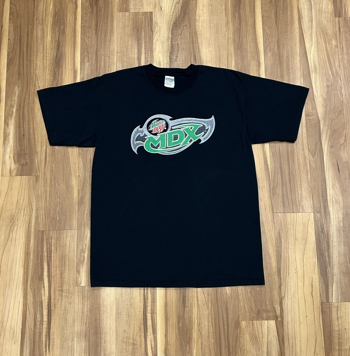 Gildan Y2K MTN Dew MDX Tee Size US L / EU 52-54 / 3 - 1 Thumbnail
