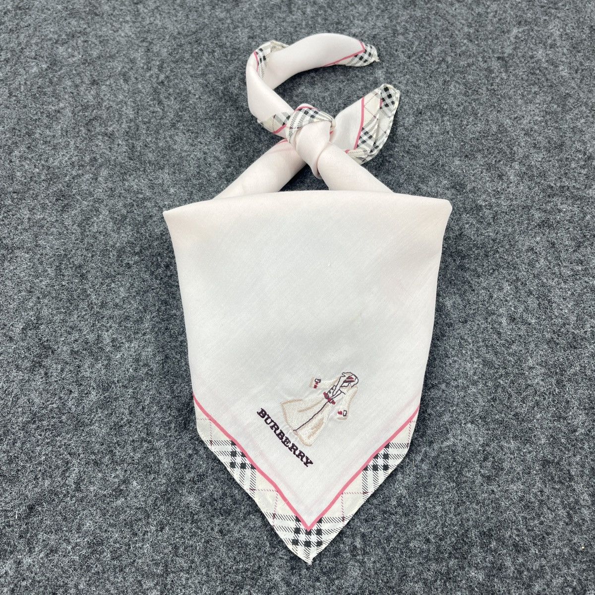 Vintage Burberry Handkerchief / Bandana / Neckerchief B467 Size ONE SIZE - 1 Thumbnail