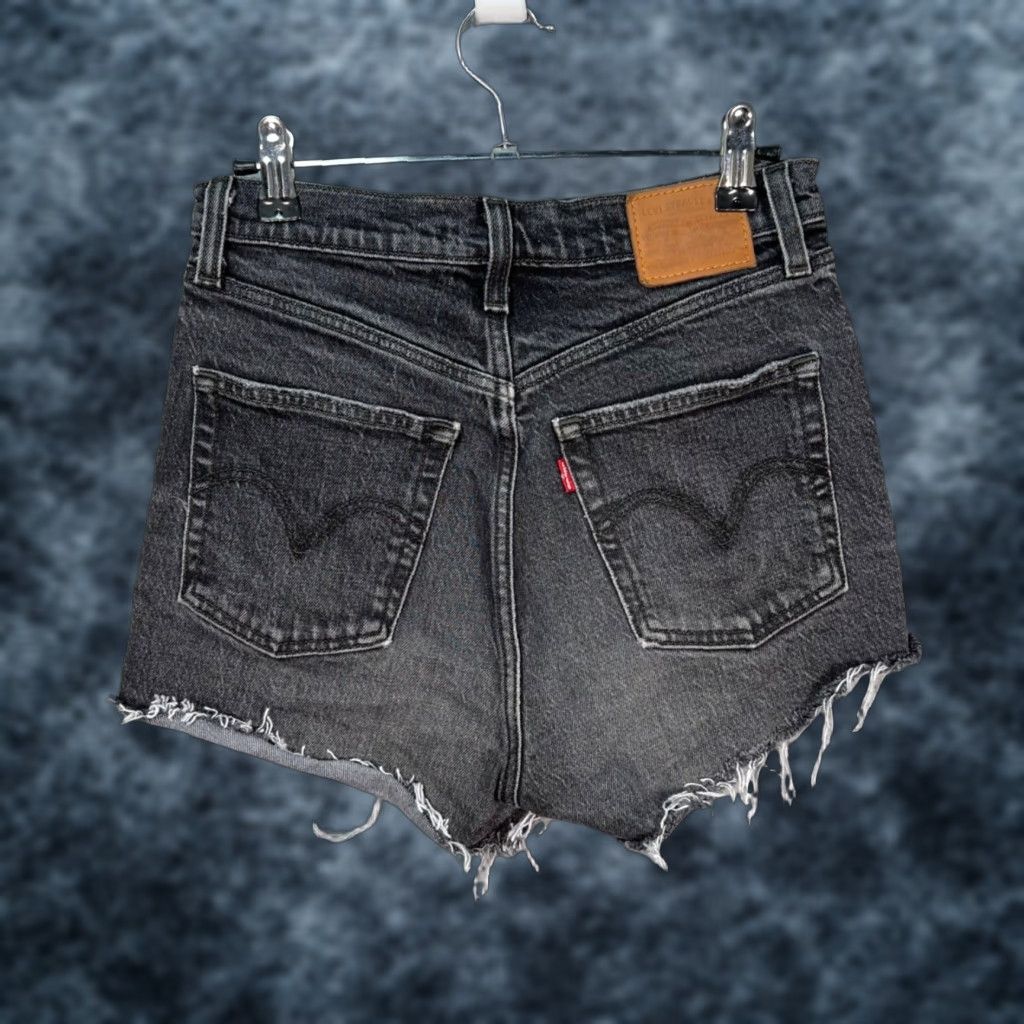 Levi's Levi's Womens Size 26 Ribcage High-Waisted Black Denim Cut-Off Shorts Shirt/Fashion Size 26" / US 2 / IT 38 - 1 Thumbnail