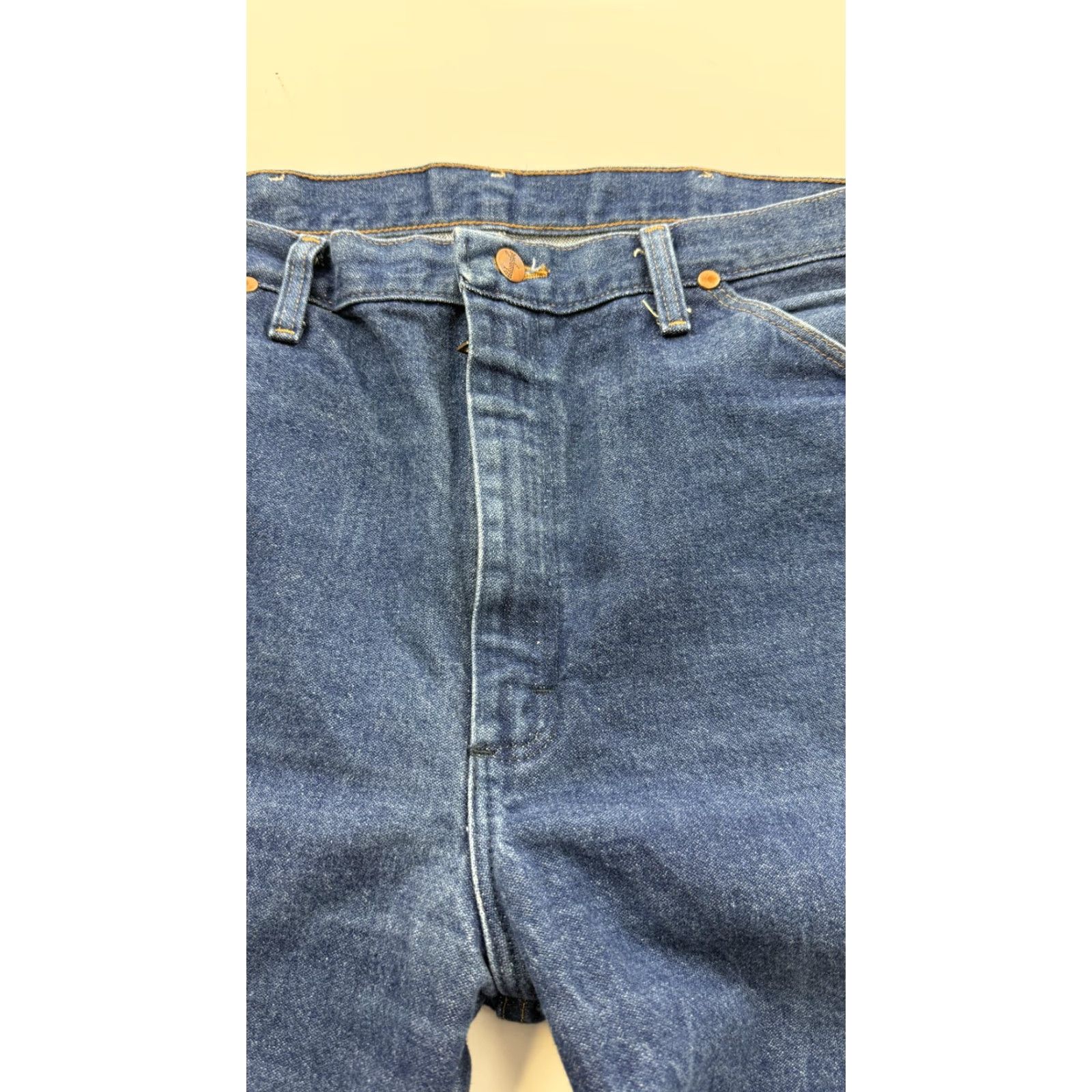 Wrangler VINTAGE Wrangler Denim Jeans Mens 38x31 Blue Cowboy Cut Bootcut Five Pocket Zipper Fly Wrangler Jeans Mens Medium Blue Cowbo y Cut Size US 38 / EU 54 - 3 Thumbnail