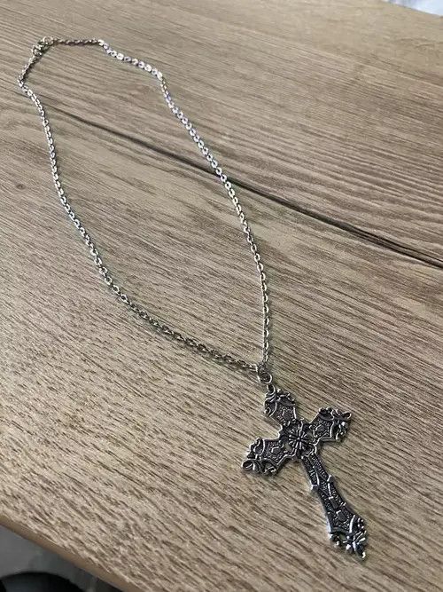 Jewelry × Vintage Silver Cross Jesus Chain Goth Chrome God Pendant Necklace Size ONE SIZE - 1 Thumbnail