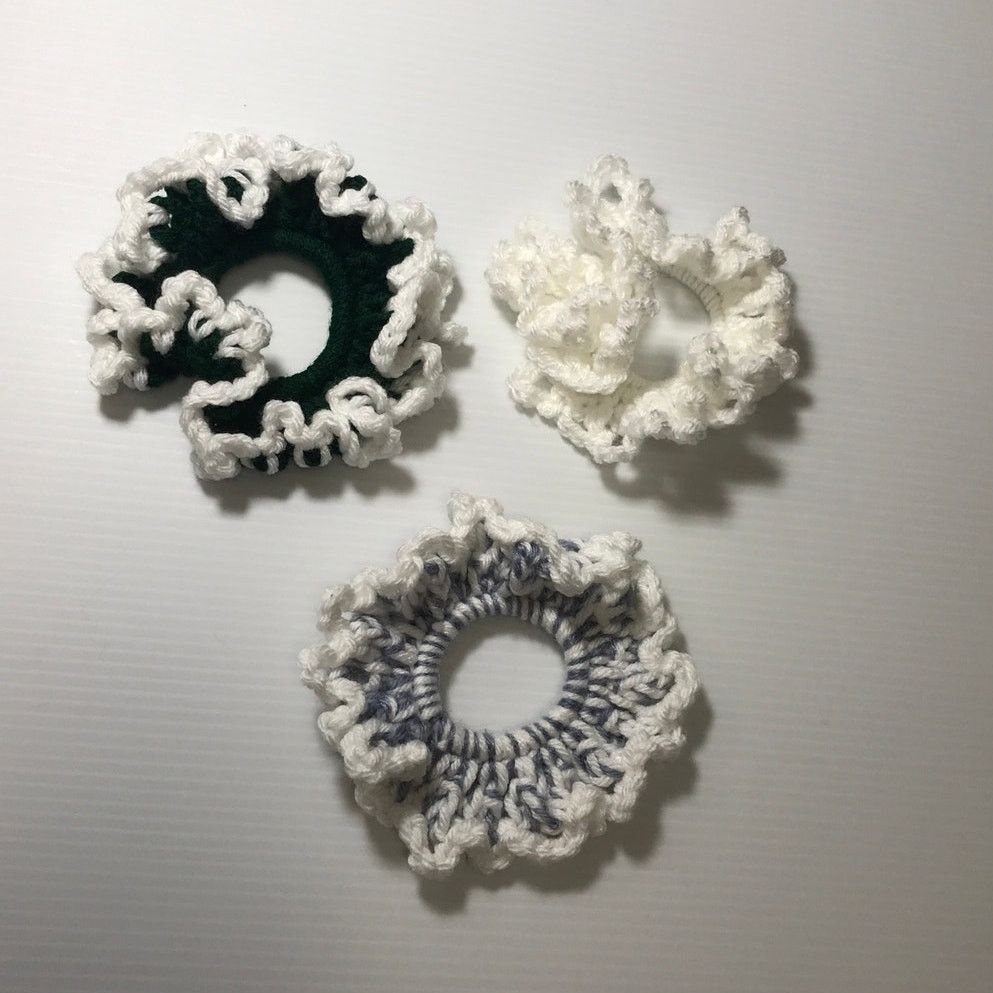 Handmade NWT Handmade Crocheted Hair Scrunchie by Dawny Set of 3 Size ONE SIZE - 1 Thumbnail
