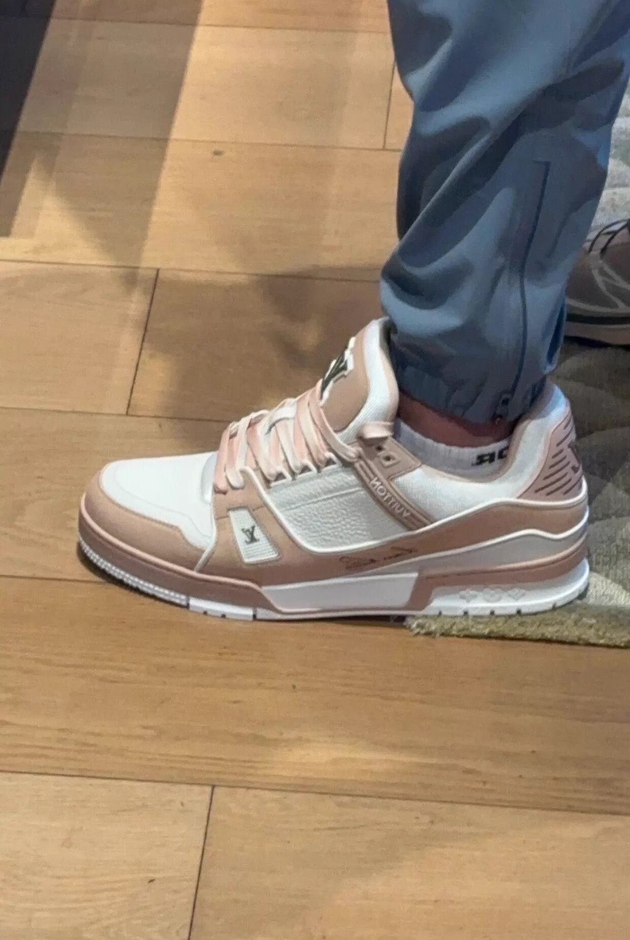 Louis Vuitton LV men's pink brown colorblock Trainer 8/42 side embossed Size US 9 / EU 42 - 2 Thumbnail