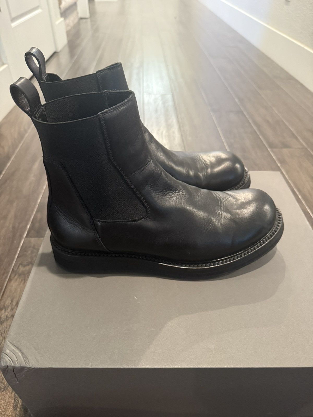 rick owens チェルシーブーツ Rick Owensのブラック Hollywood Heeled Sliver チェルシー