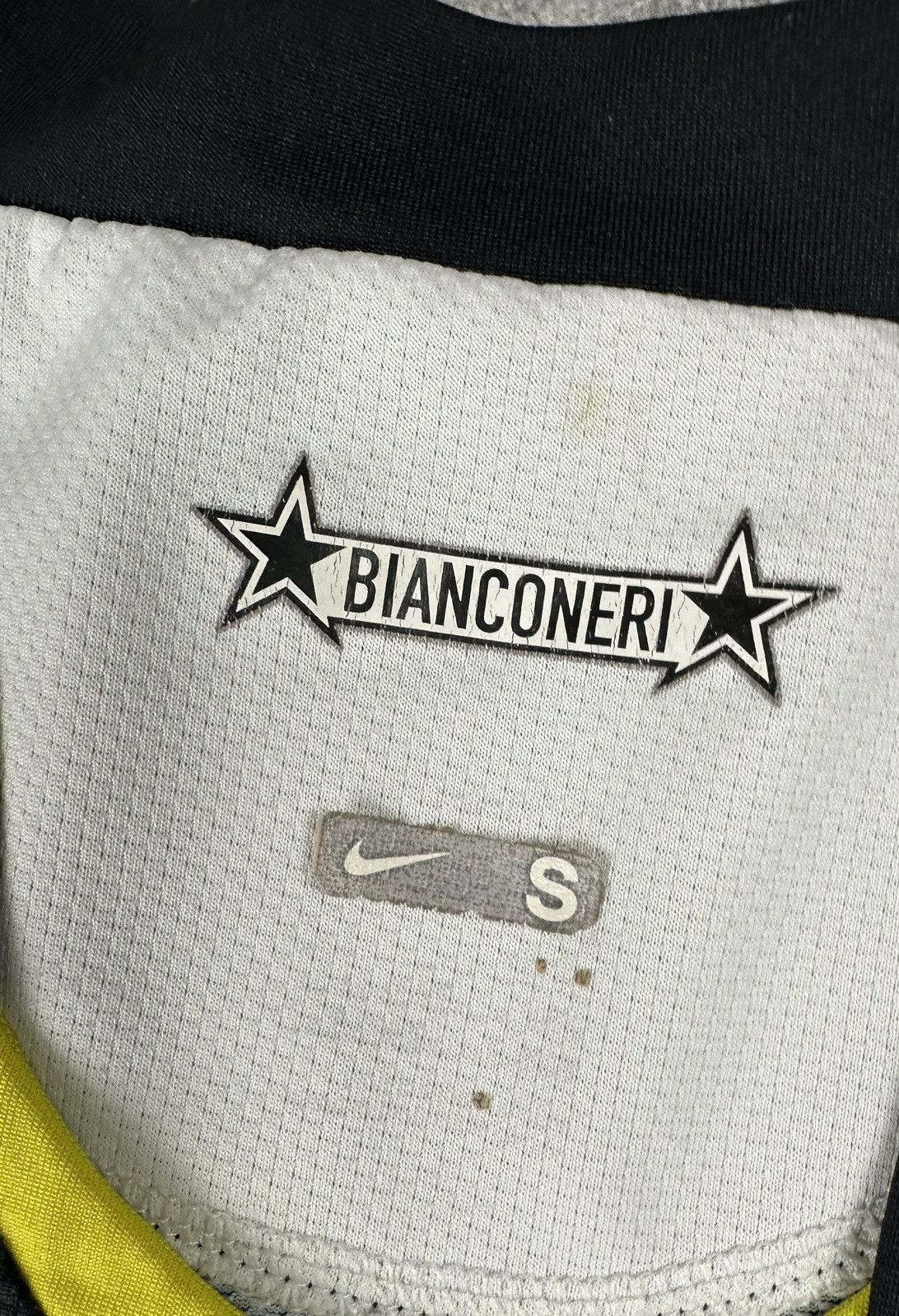 Nike Nike Juventus 2009/10 Home Soccer Football Jersey Size US S / EU 44-46 / 1 - 14 Thumbnail