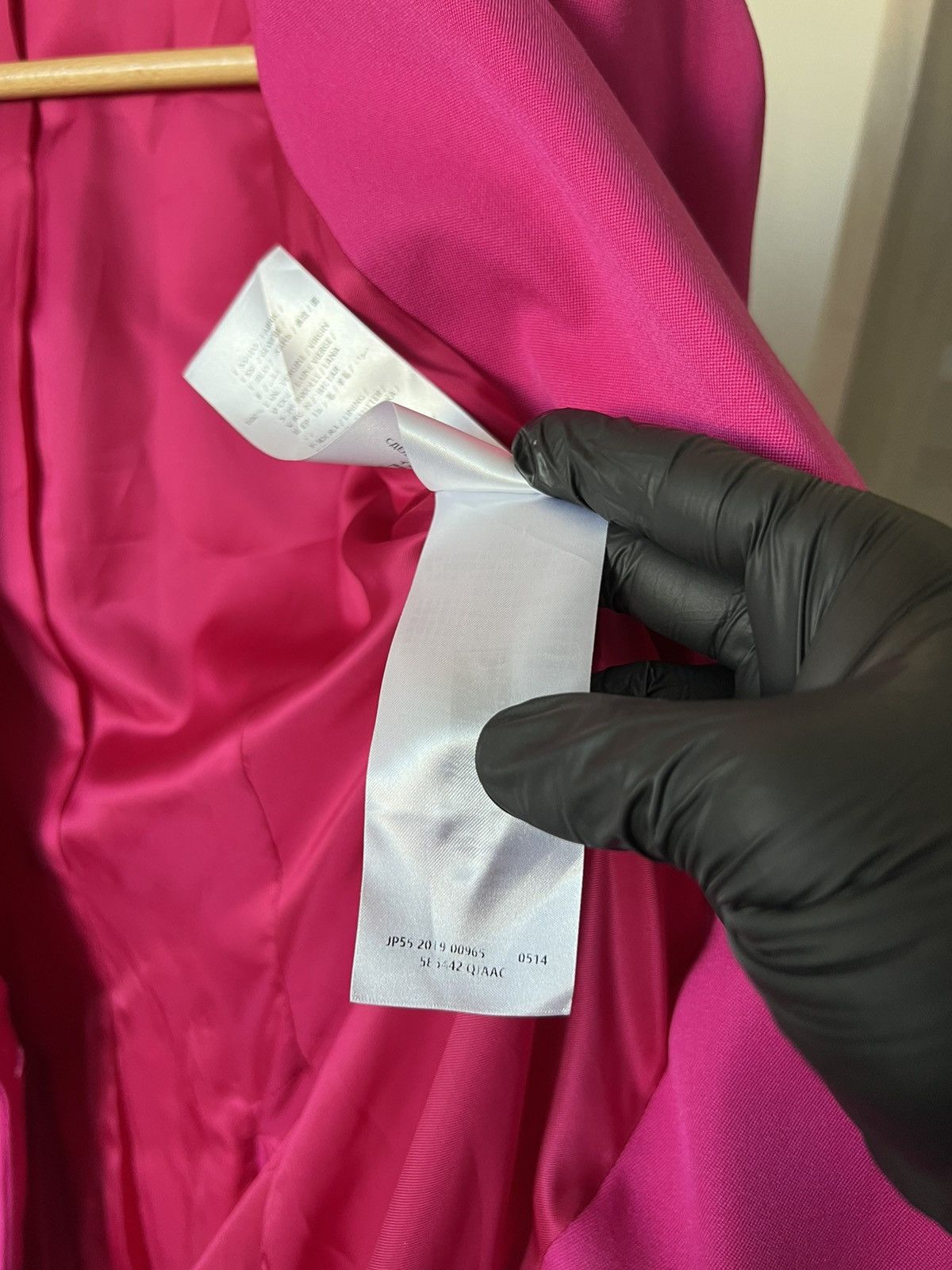 Alexander McQueen ALEXANDER MCQUEEN SHOULDER ONE BUTTON JACKET PINK 3000$ RRP Size M / US 6-8 / IT 42-44 - 14 Thumbnail