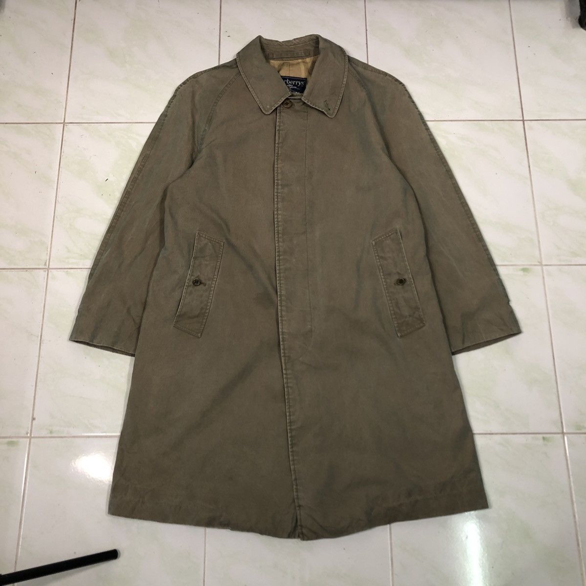 Burberry 💥VINTAGE TRENCH COAT LONG JACKET BURBERRYS MADE IN ENGLAND Size US M / EU 48-50 / 2 - 2 Thumbnail