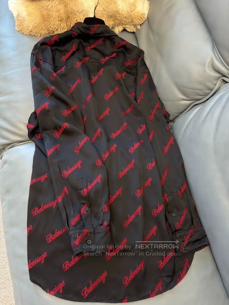 Balenciaga Balenciaga Satin silk texture, rose bullet screen logo emb Size XXS / US 00 / IT 34 - 3 Thumbnail