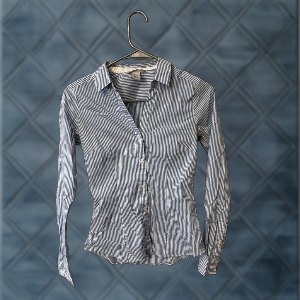 H&M H&M Shirt Woman’s Size 2 Blue Striped Long Sleeve Button Down Blouse Size XS / US 0-2 / IT 36-38 - 1 Thumbnail