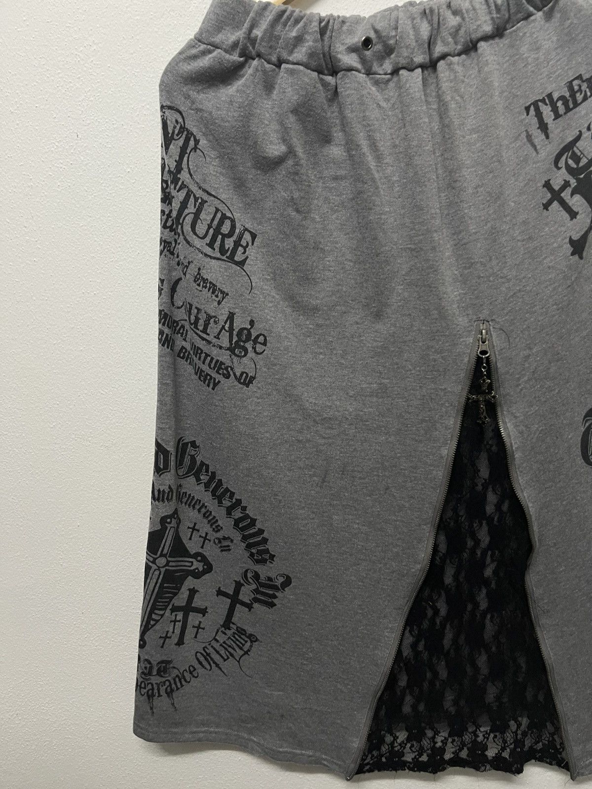 If Six Was Nine × Japanese Brand × Seditionaries 2000s IFSIXWASNINE STYLE CROSS DESIGN MIDI SKIRT DIG DEEP Size 26" / US 2 / IT 38 - 3 Thumbnail