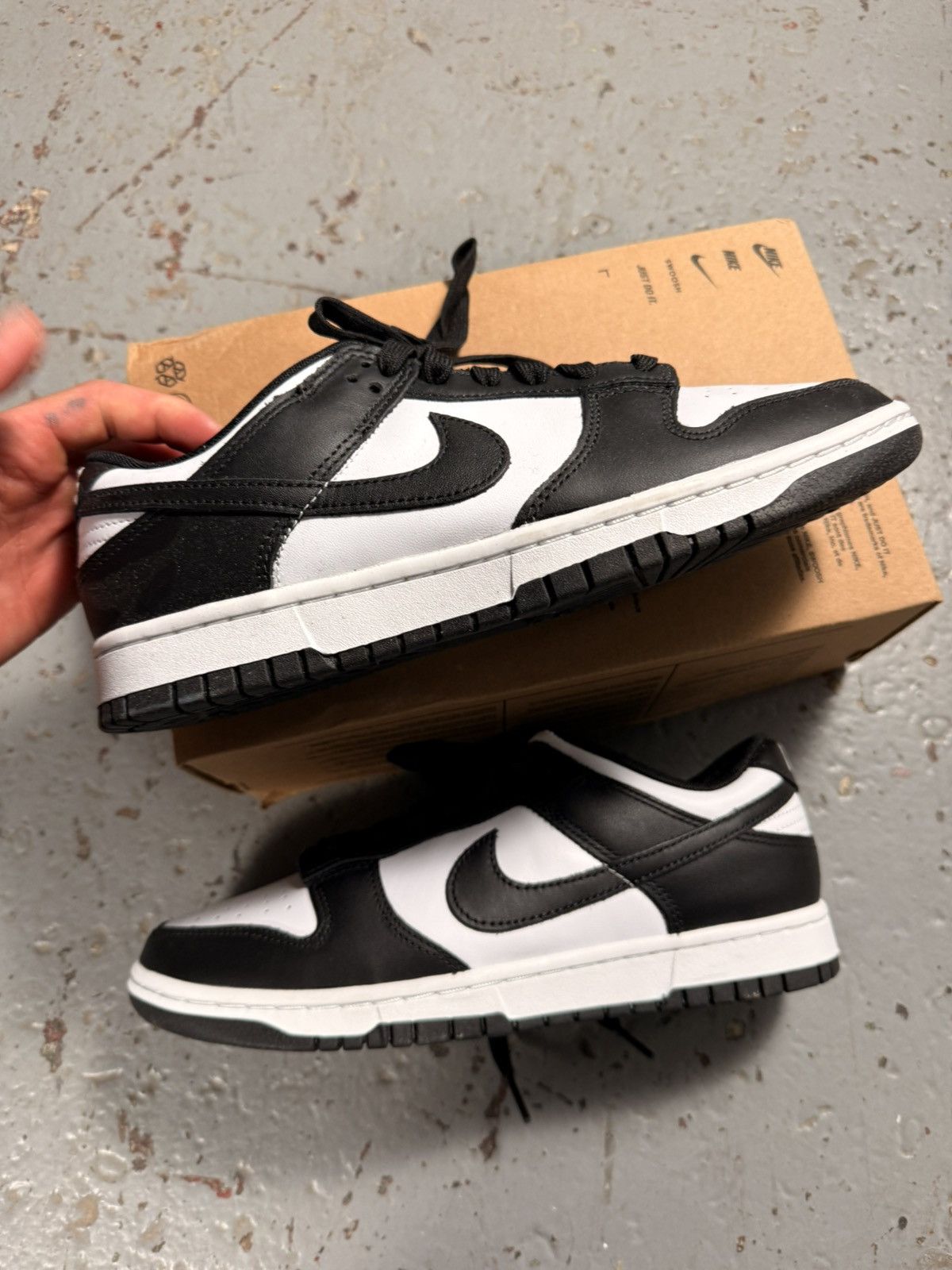 Nike Slightly Imperfect Nike Dunk Pandas Size US 8 / EU 41 - 17 Thumbnail