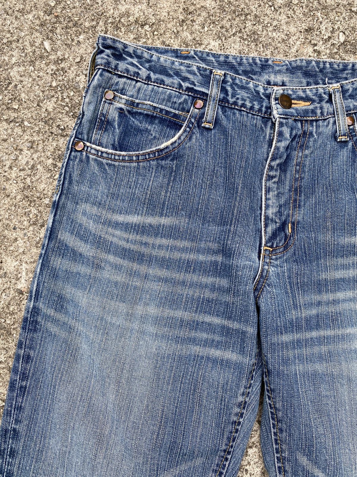 If Six Was Nine × Tornado Mart × Wrangler 2000s - Wrangler Blue Washed Flare Jeans Size US 31 - 8 Thumbnail