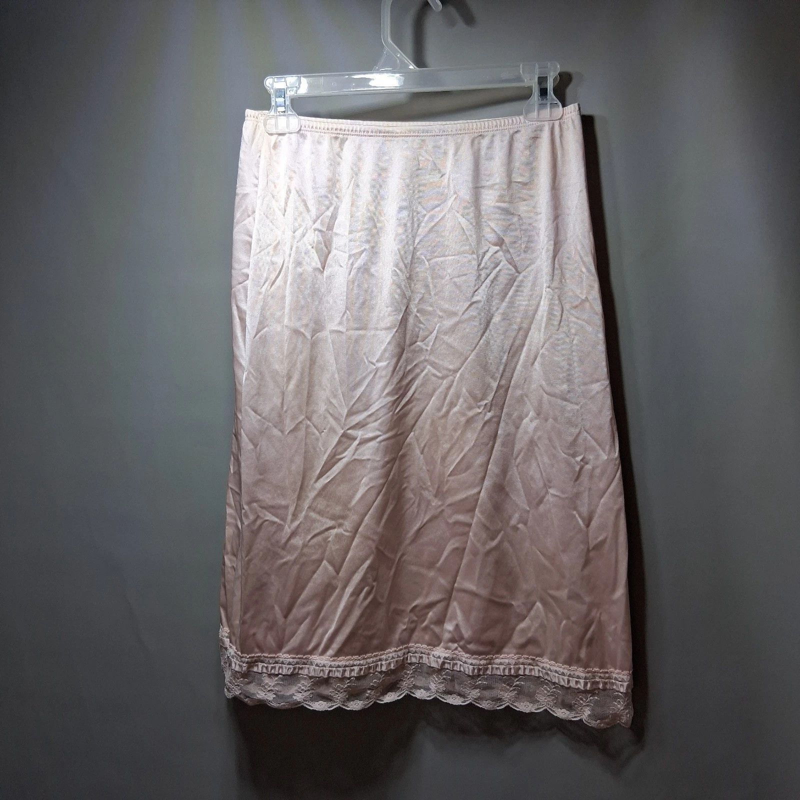 Other 1970s Formfit Solid Pink Lace Trim Half Slip – Size Medium Size 23" - 1 Thumbnail