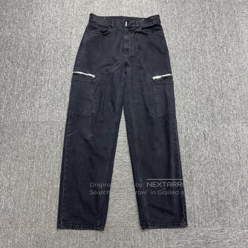 Givenchy Givenchy Zipper Denim Pants Size US 30 / EU 46 - 1 Thumbnail