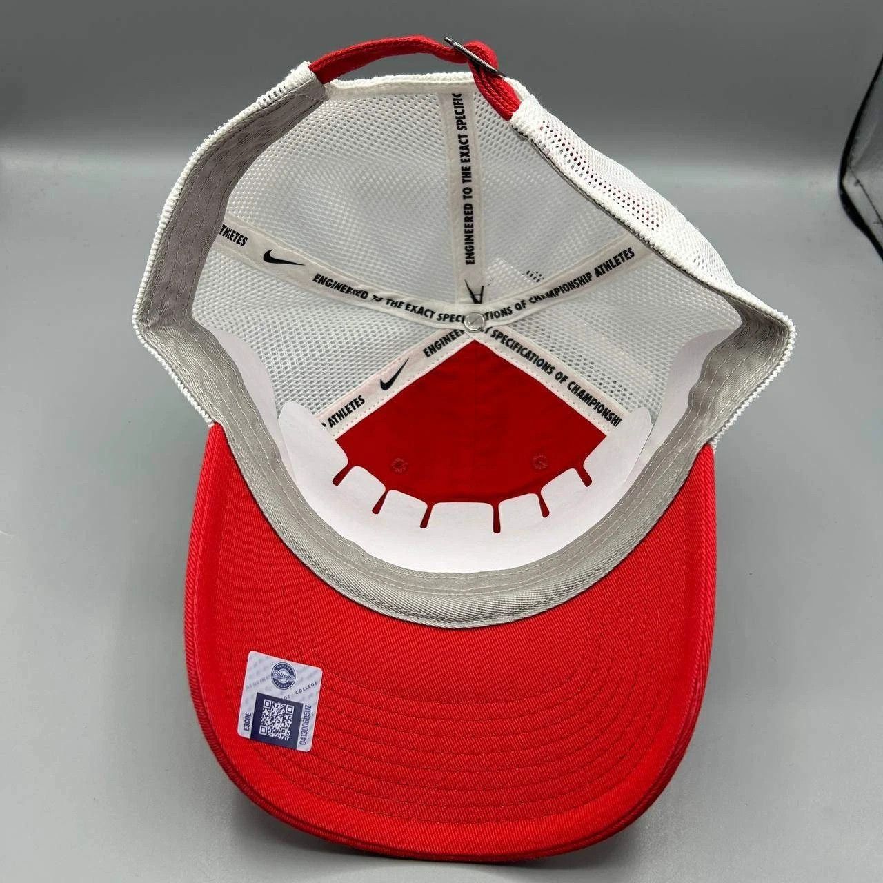 Nike Georgia Bulldogs x Nike Club Trucker Hat Men M-L Strap Back Size ONE SIZE - 6 Thumbnail