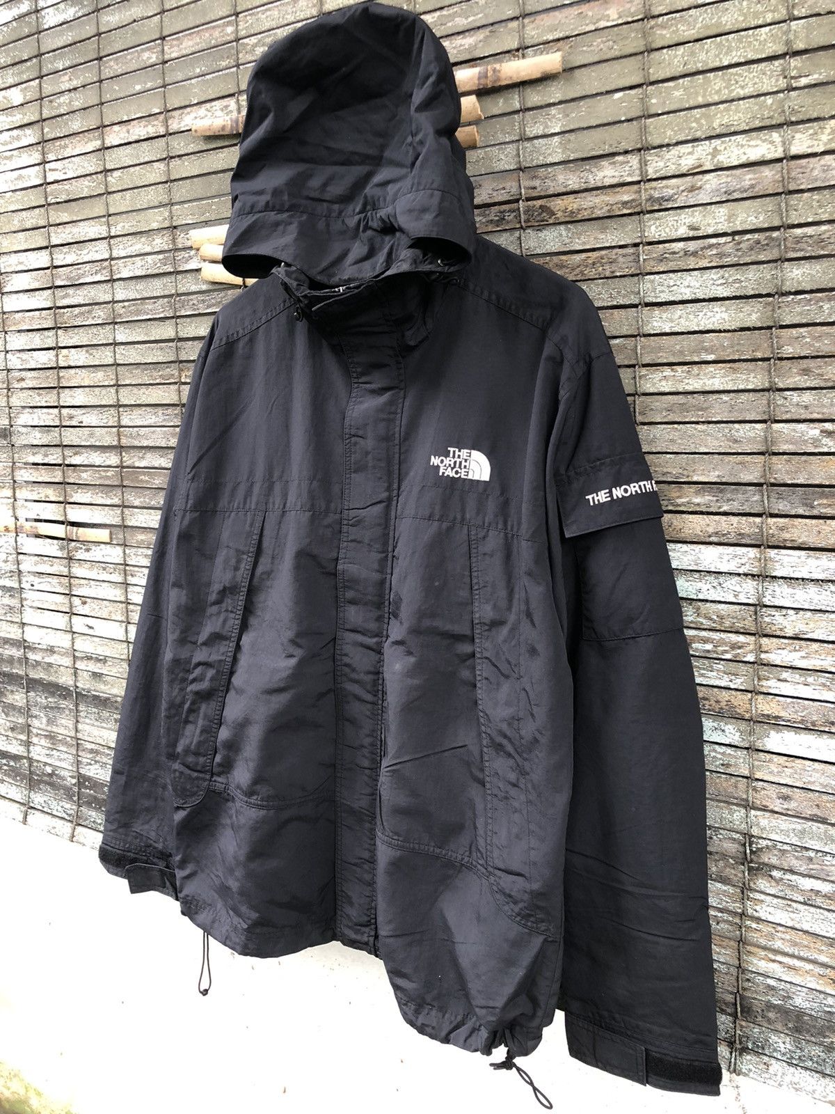 Japanese Brand 🔥🔥The North Face Windbreaker Jacket With Side Pocket Size US M / EU 48-50 / 2 - 8 Thumbnail