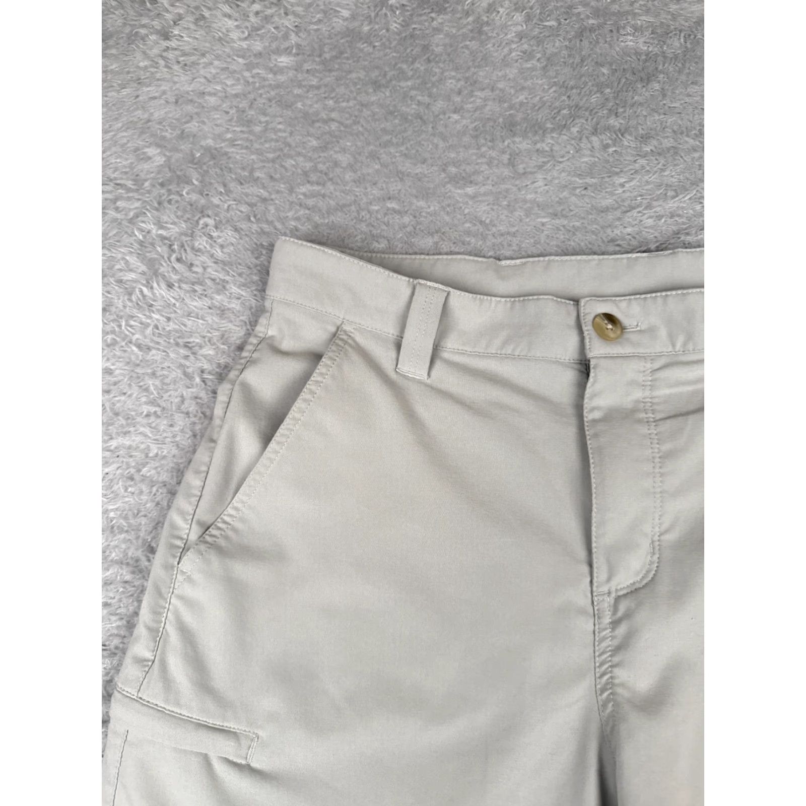 Vintage Columbia Men Shorts 30 Gray Beige Chino Polyester Linen PFG Golf Boating Fishing 30x10 Regular Elastic Waist Flat Front Casual Men Size US 30 / EU 46 - 4 Thumbnail