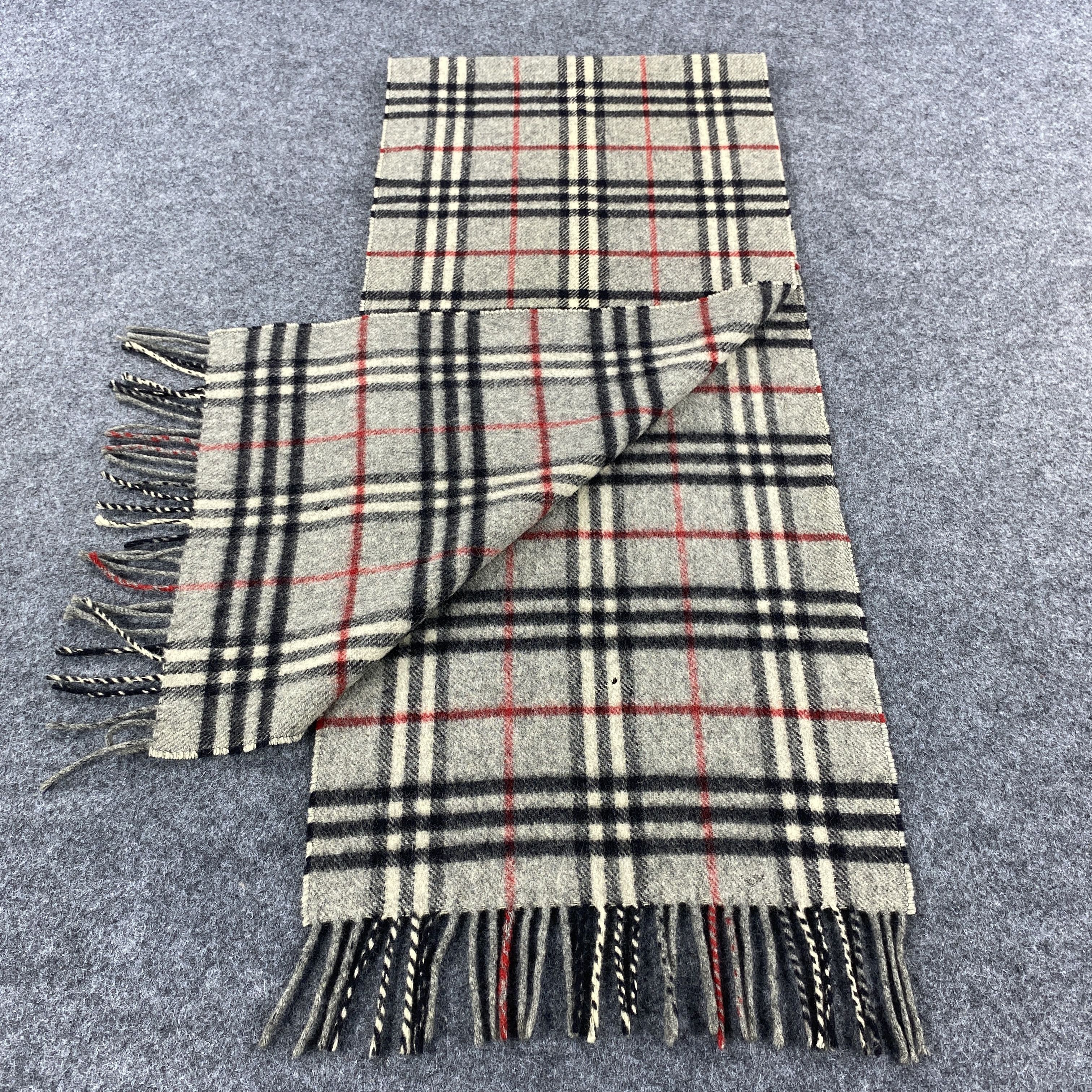 Burberry × Vintage Burberrys Scarf # Muffler # Neckwear # D535 Size ONE SIZE - 5 Thumbnail