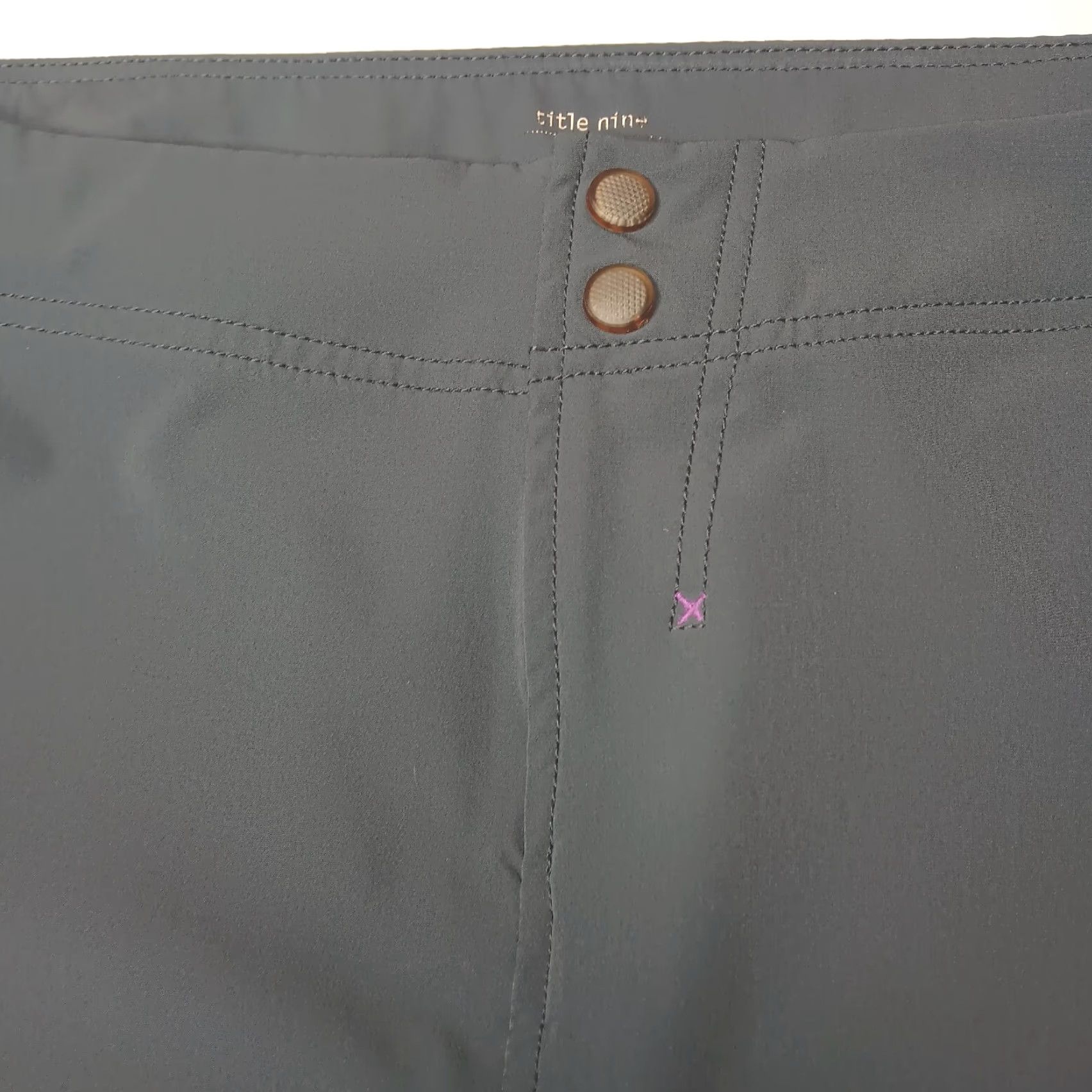 Vintage Title Nine Skirt Size 10 Athletic Performance Gray Stretch Short Athleisure Mini Women's Skirt Pockets Zip Pocket Reg Regular 32" Waist 42" Hips Size 32" / US 10 / IT 46 - 7 Thumbnail