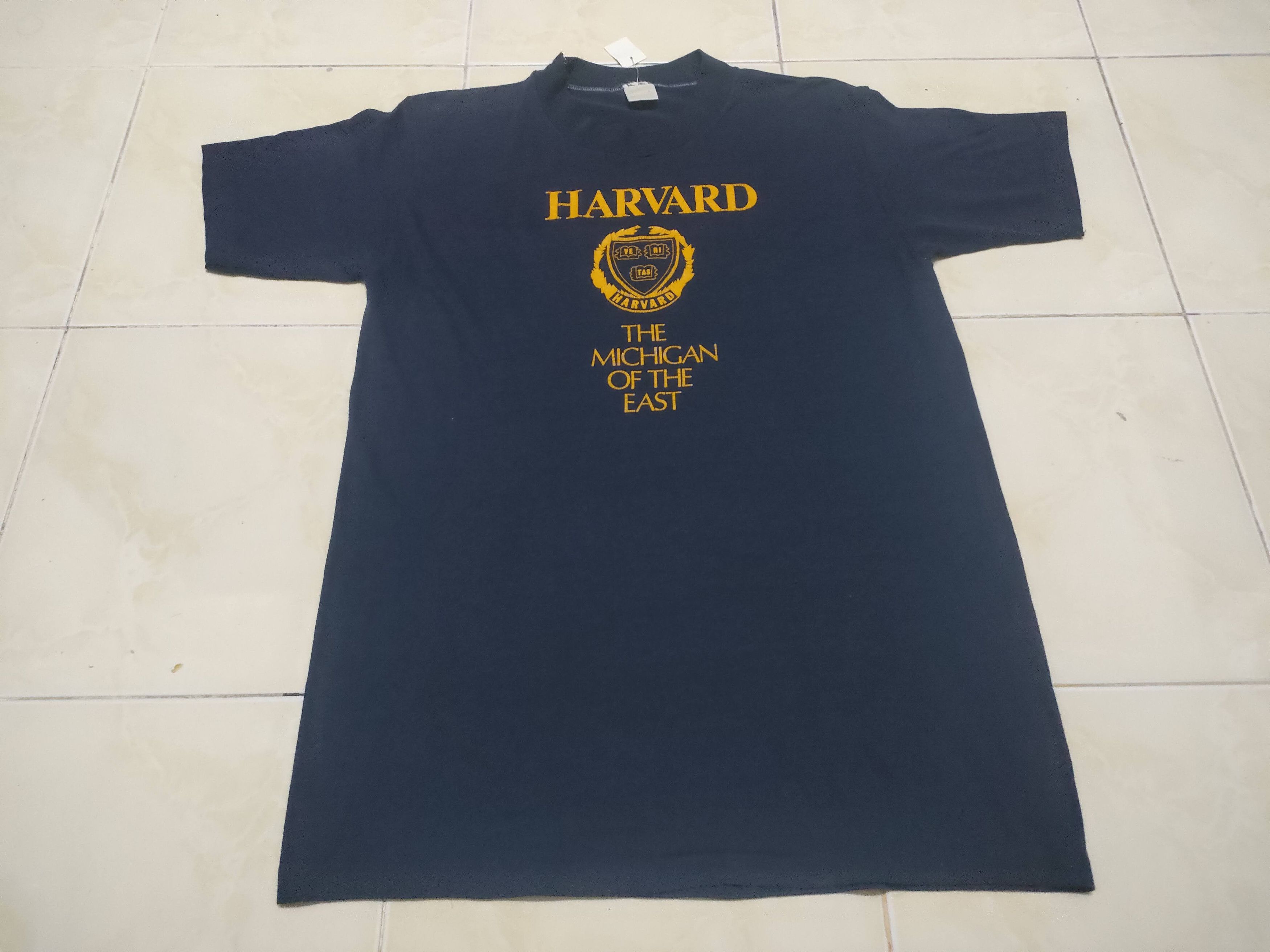 Vintage Vintage Universty Harvard T-Shirt Size US L / EU 52-54 / 3 - 1 Thumbnail