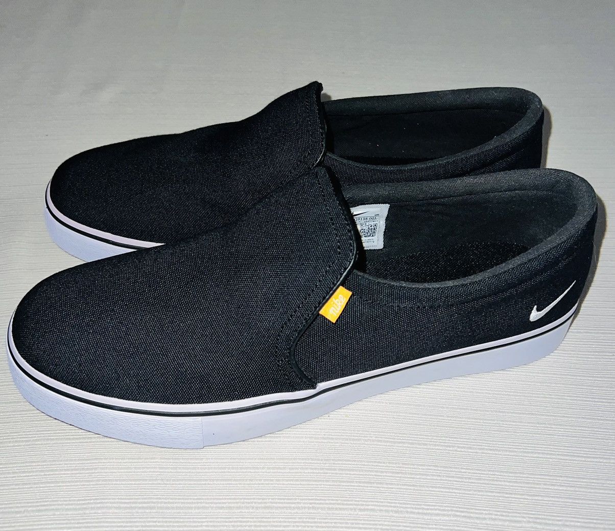 Nike NIKE COURT ROYALE AC (new) Size US 10.5 / EU 43-44 - 2 Thumbnail