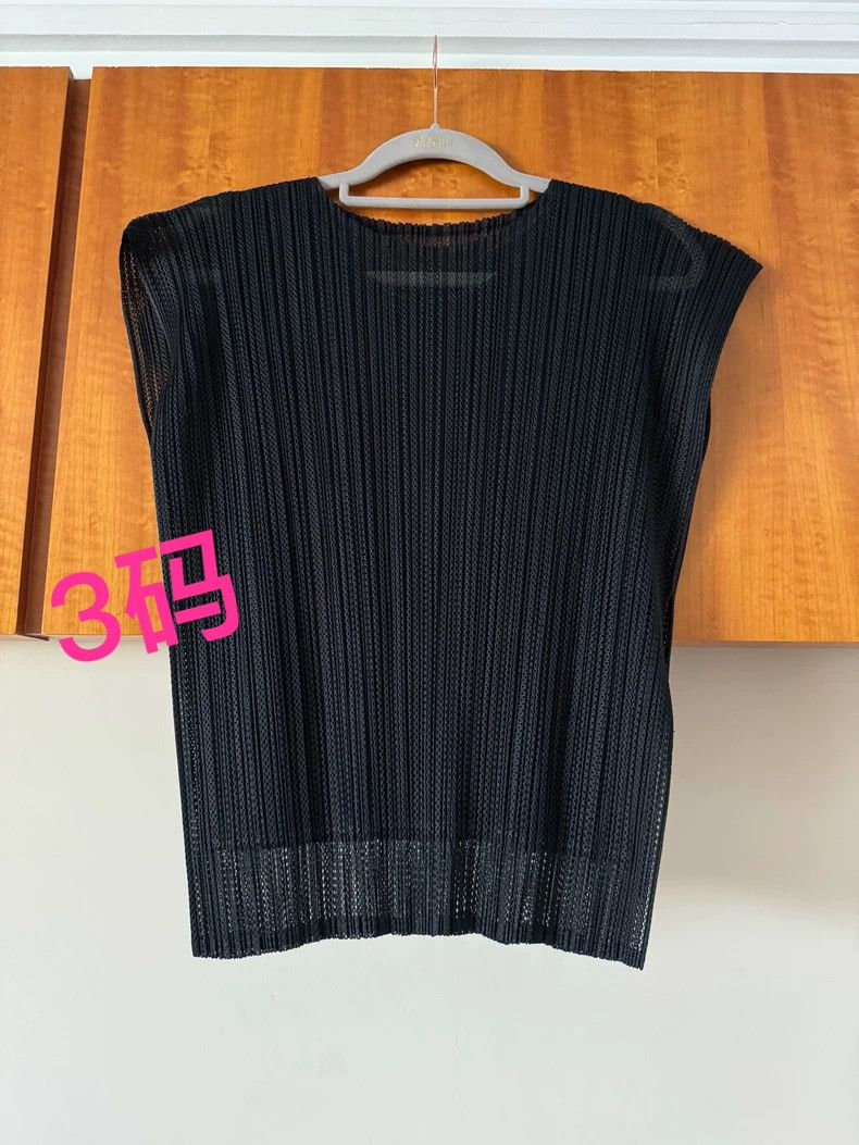 Issey Miyake issey miyake size:3 Black pleated vest Size XXS / US 00 / IT 34 - 1 Thumbnail
