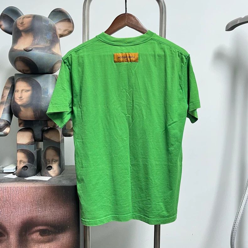 Louis Vuitton Louis Vuitton Green embossed short sleeve 2504-Nextarrow Size US S / EU 44-46 / 1 - 2 Thumbnail