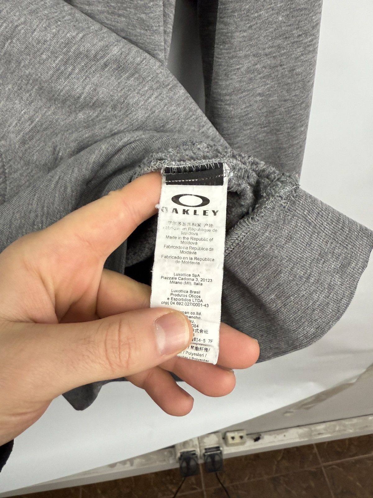 Oakley 🇺🇸 Vintage Y2K Oakley Outdoor Hoodie Rare Retro Hype Size US L / EU 52-54 / 3 - 8 Thumbnail