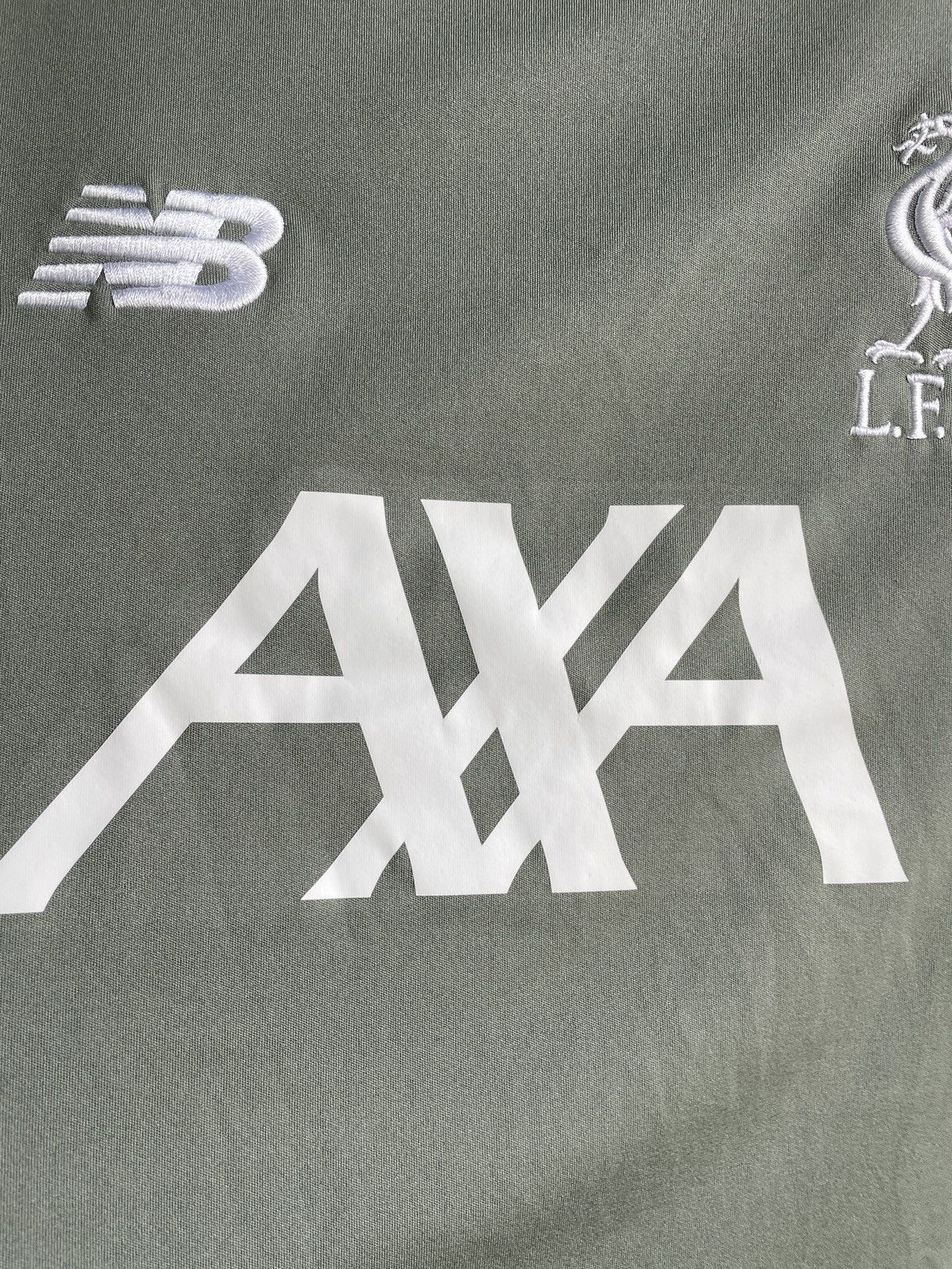 New Balance Liverpool New Balance 2019/20 Training Jersey Football shirt Size US M / EU 48-50 / 2 - 6 Thumbnail