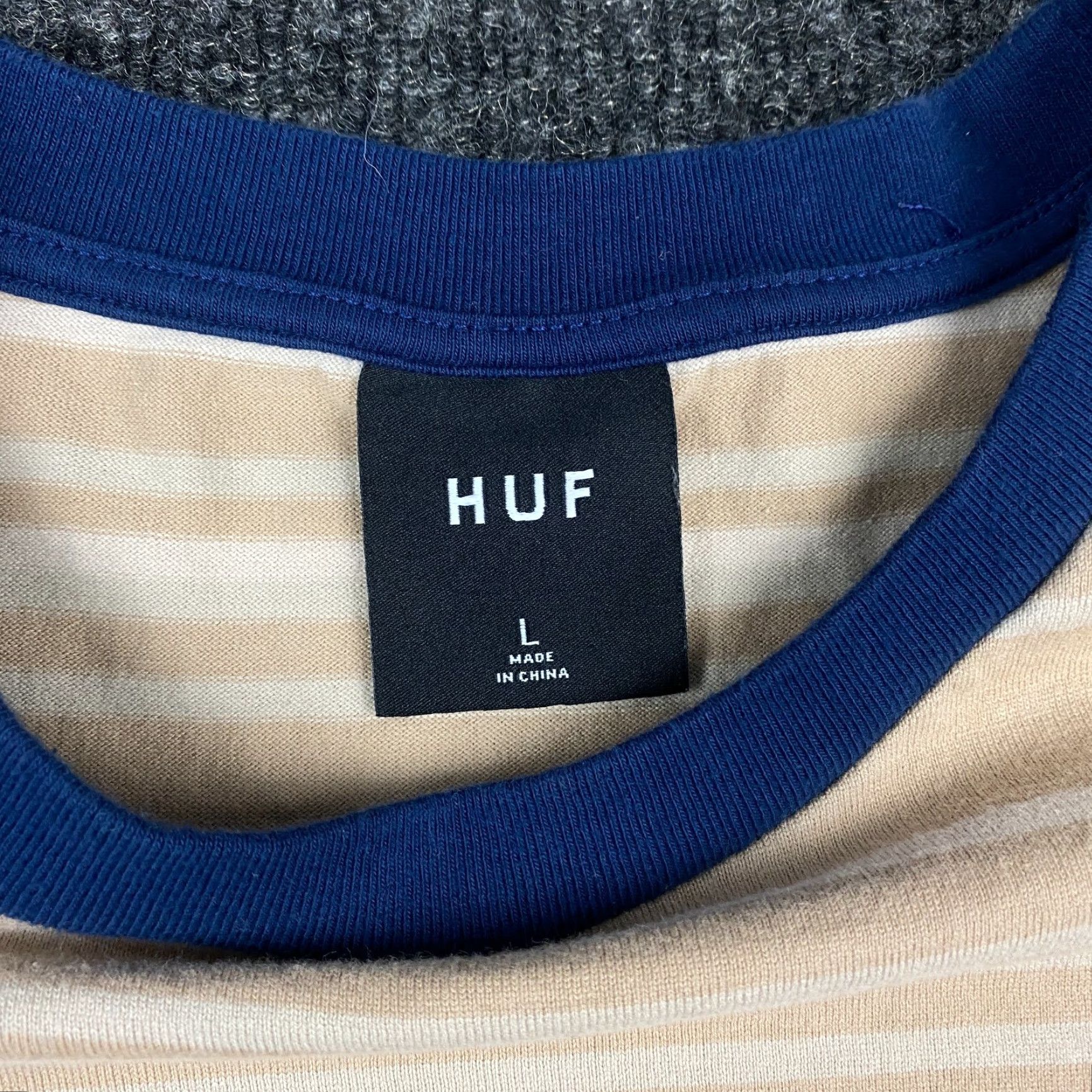Huf VINTAGE HUF Embroidered Striped Black Blue White Red Skater XL Tee T-Shirt Shirt Unisex Adults Mens Womens Size US L / EU 52-54 / 3 - 3 Thumbnail