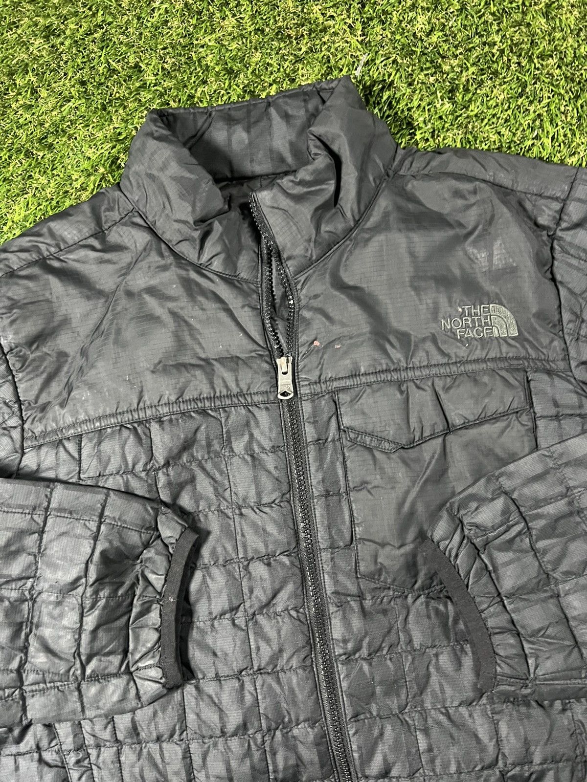 The North Face Vintage Y2k North Face Blacked Out Fall Winter Puff Jacket Size US M / EU 48-50 / 2 - 2 Thumbnail