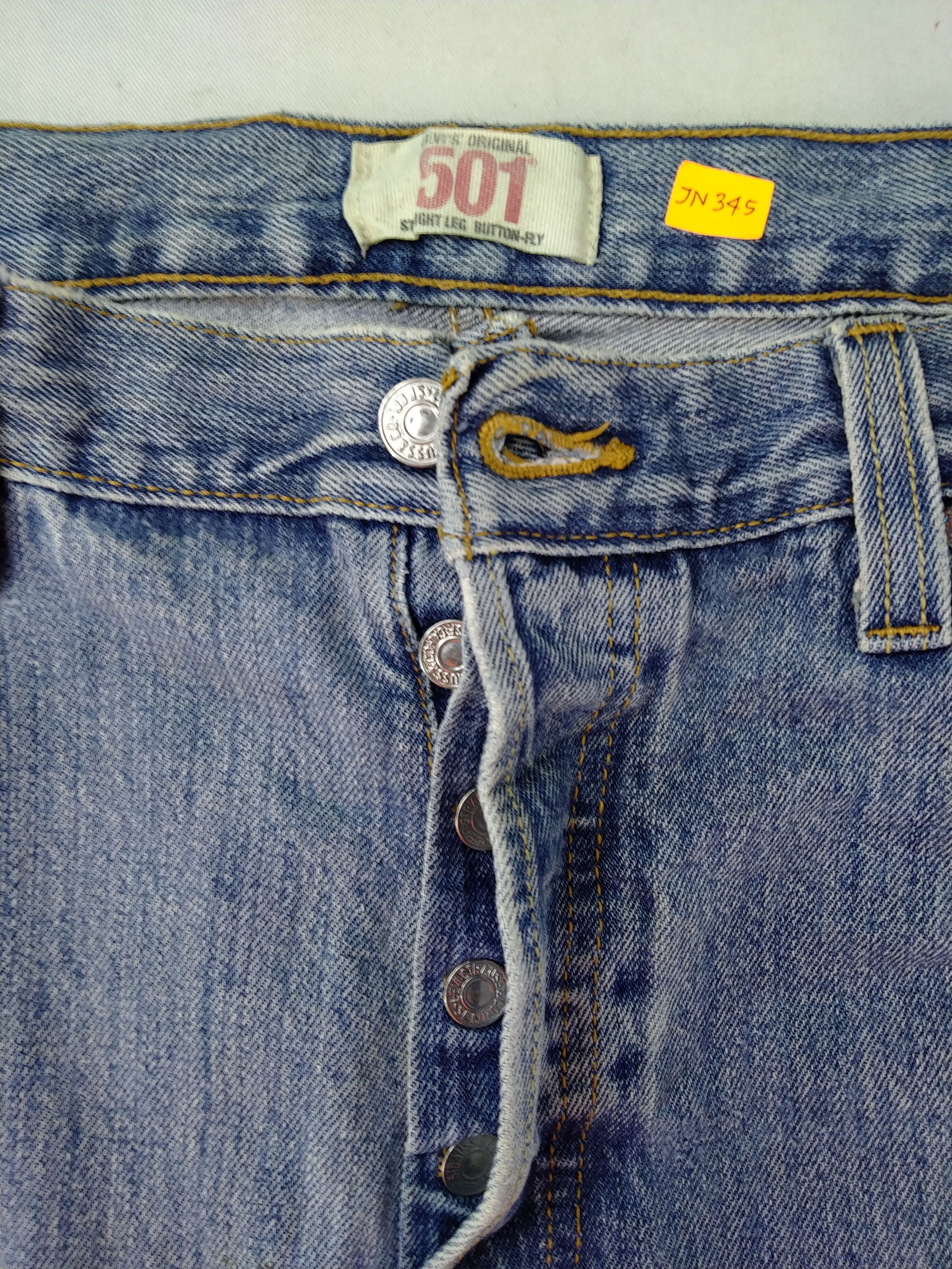 Levi's Straight Leg Vintage Levi's 501 37x27.5 Denim -JN345 Size US 37 - 7 Thumbnail