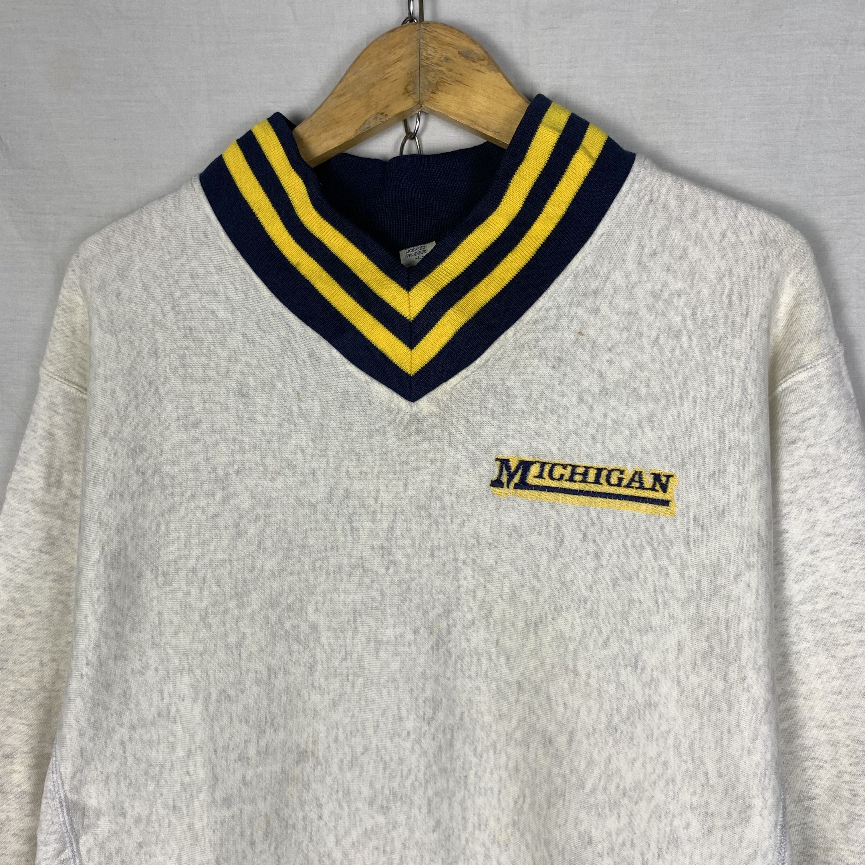 NCAA Vintage Michigan College NCAA Sweatshirt Crewneck Size US L / EU 52-54 / 3 - 3 Thumbnail