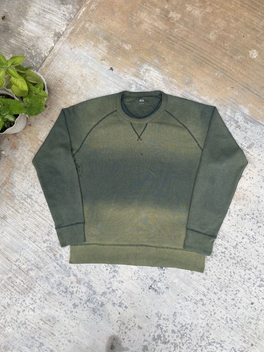 Uniqlo Distressed Uniqlo Sun Faded Crewneck Size US L / EU 52-54 / 3 - 1 Thumbnail