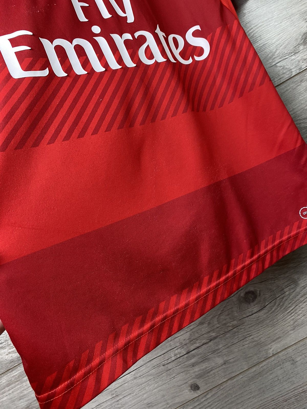 Puma Arsenal Puma 2016 2017 football jersey Size M Size US M / EU 48-50 / 2 - 16 Thumbnail