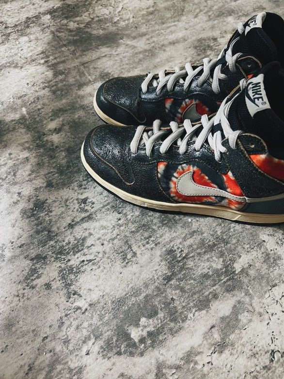 Huf × Nike 2004 Nike SB Dunk High HUF Tie Dye Size US 11 / EU 44 - 5 Thumbnail