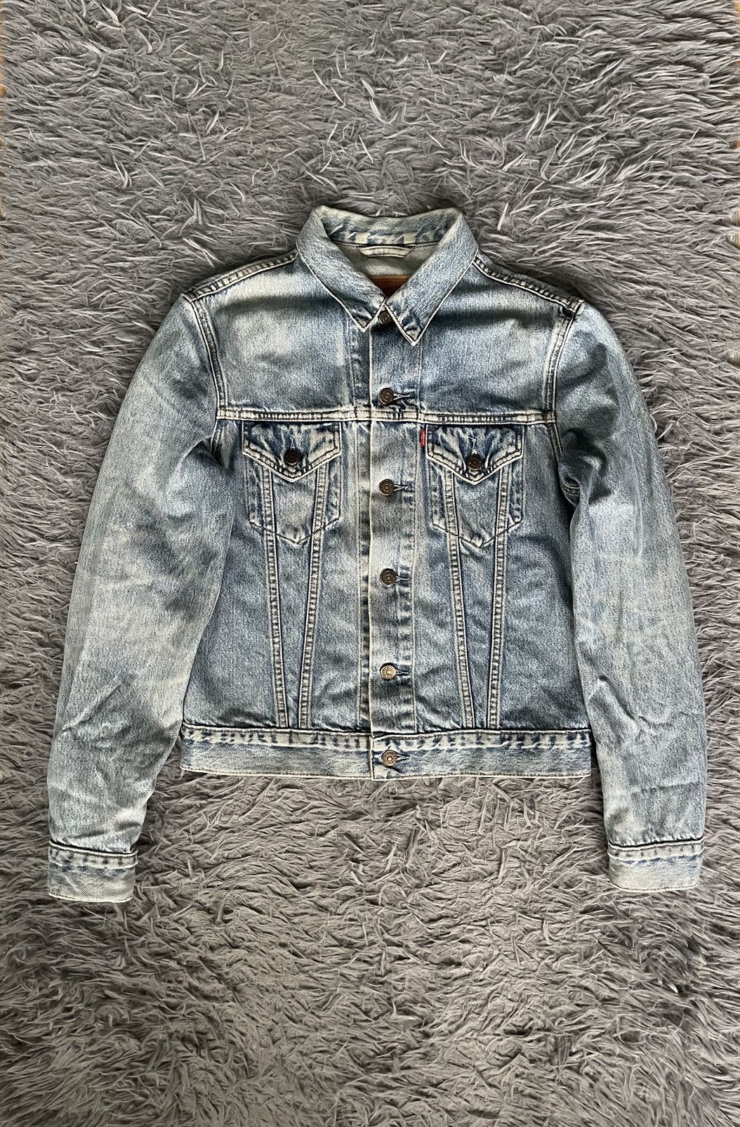 Levi’s 90s vintage faded denim jacket