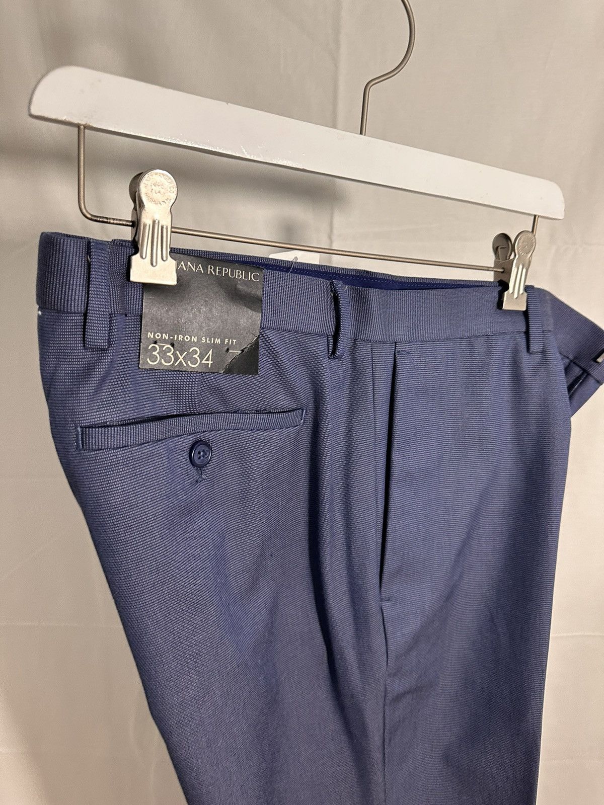 Banana Republic Brand new size 33 trousers Size 34R - 1 Thumbnail