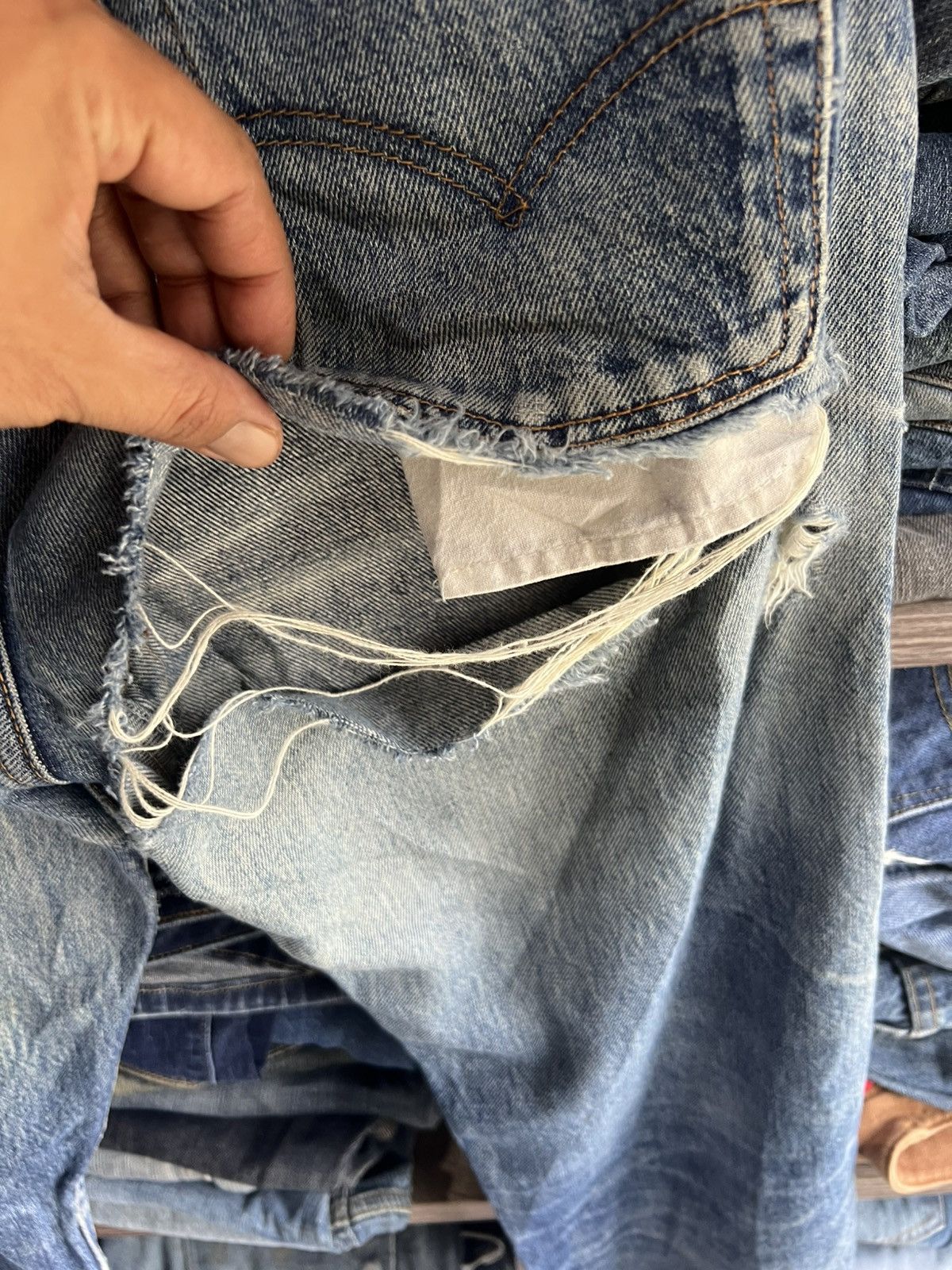 Levi's 🔥Thrash Vintage Levis 501 Button 553 Distressed Denim Size US 30 / EU 46 - 13 Thumbnail