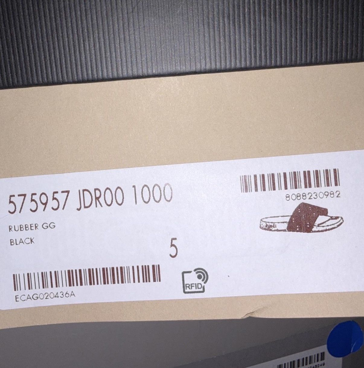 Gucci BLACK RUBBER GG GUCCI SLIDES Size US 5 / EU 37 - 7 Thumbnail