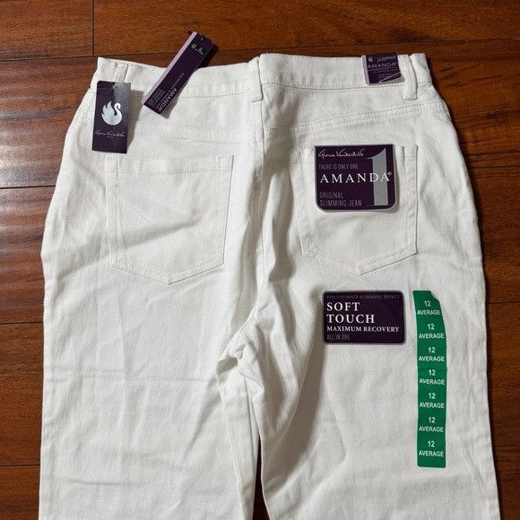 Gloria Vanderbilt NWT Gloria Vanderbilt Crystal White AMANDA Slim Jeans Sz 12 Size 34" / US 12 / IT 48 - 1 Thumbnail