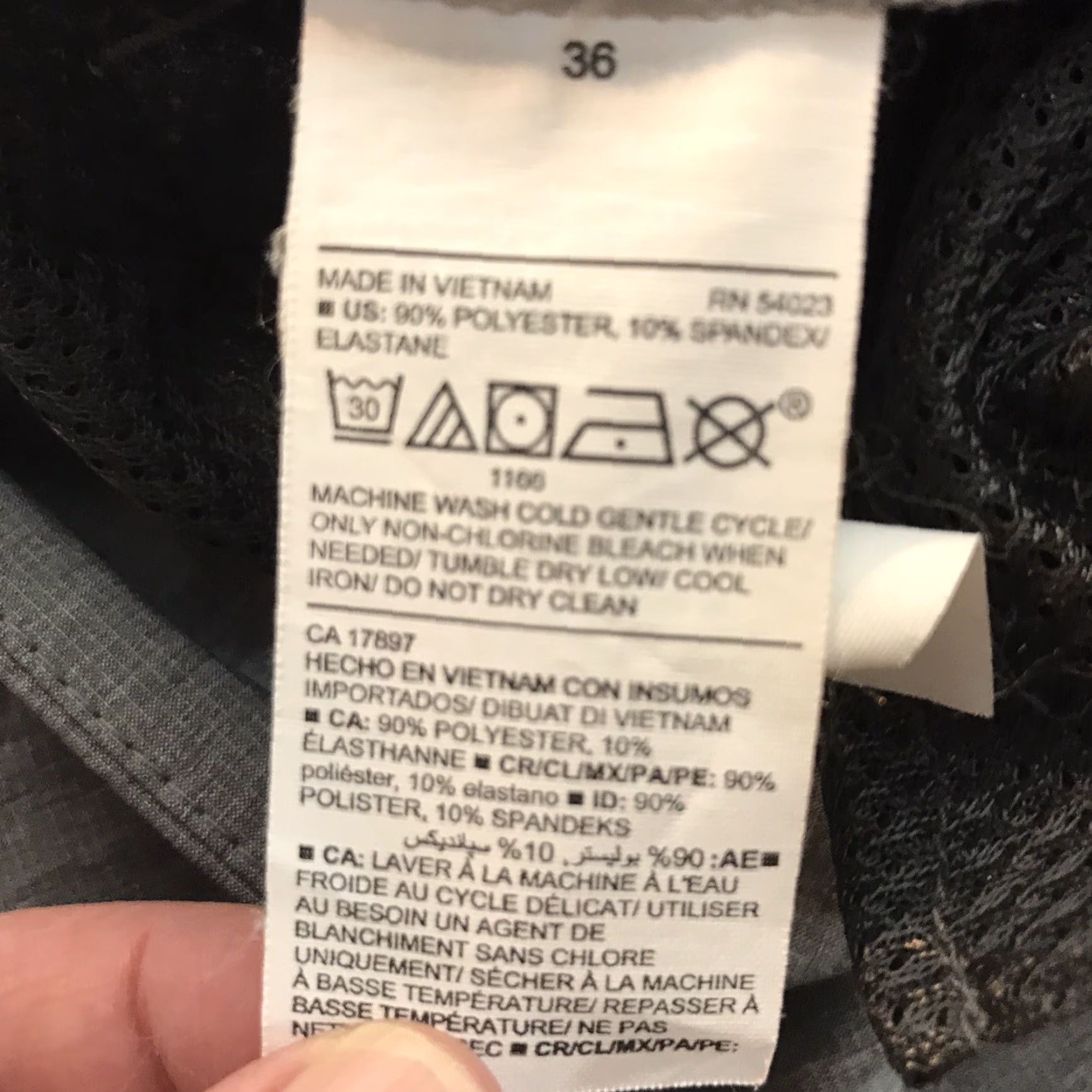 Old Navy Old Navy Active Stretchtech Gray Softshell Shorts Mens Size 36 Size US 36 / EU 52 - 7 Thumbnail