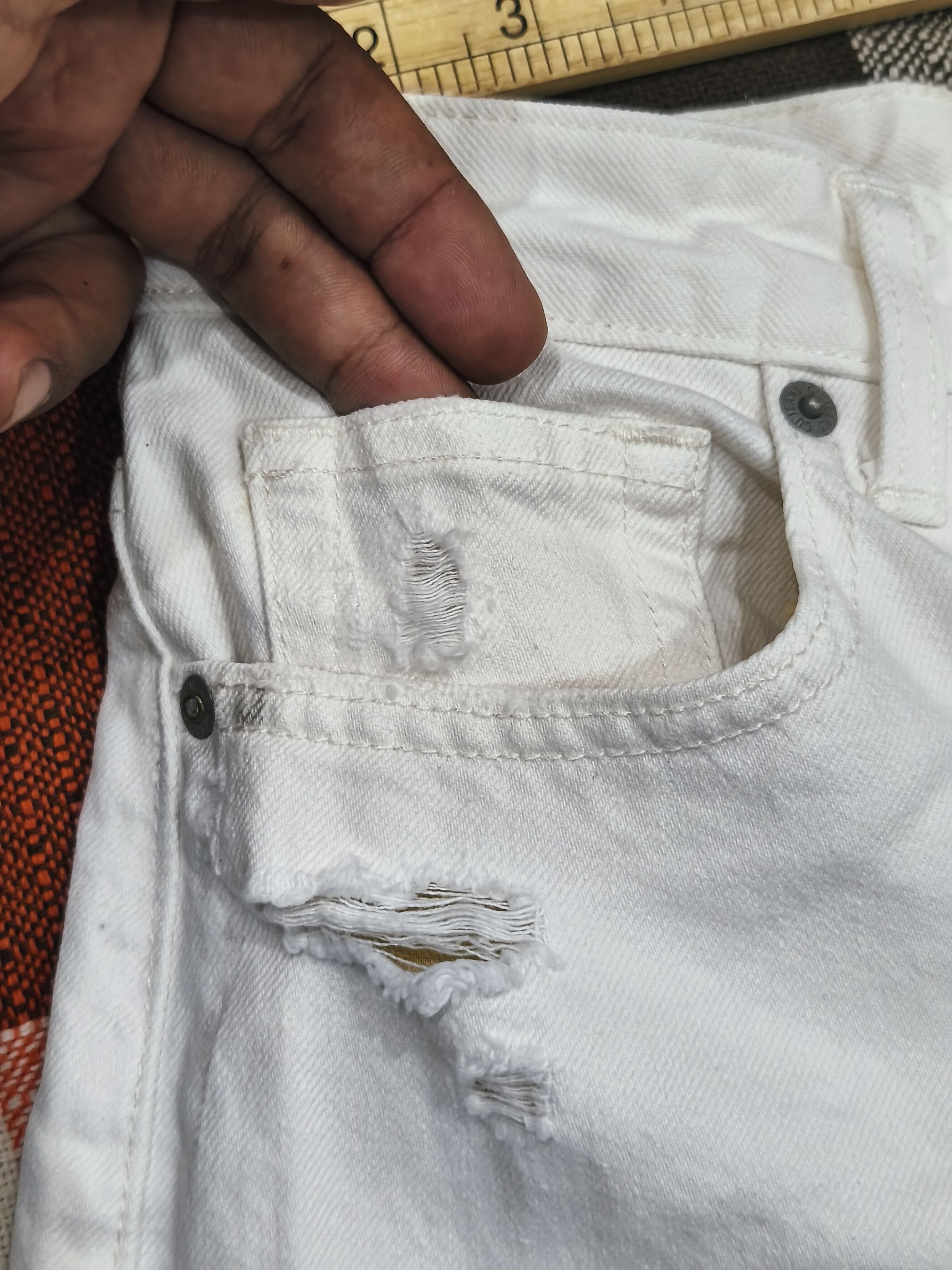 GU Distressed Gu jeans off white wide leg L Size 30" / US 8 / IT 44 - 7 Thumbnail