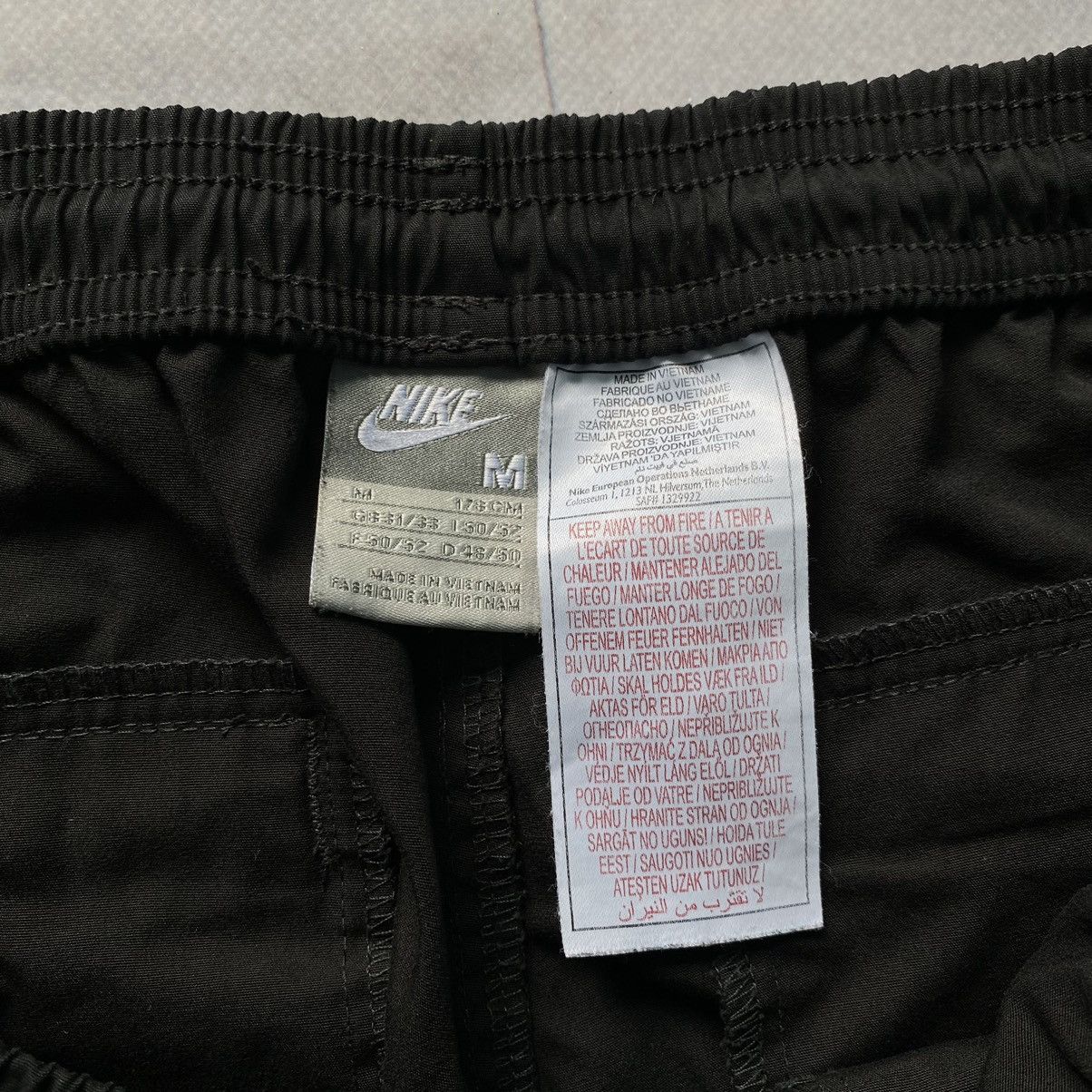 Japanese Brand × Nike × Vintage Y2K Nike Vintage Drill Black Cargo Parachute Pants Size US 31 - 8 Thumbnail